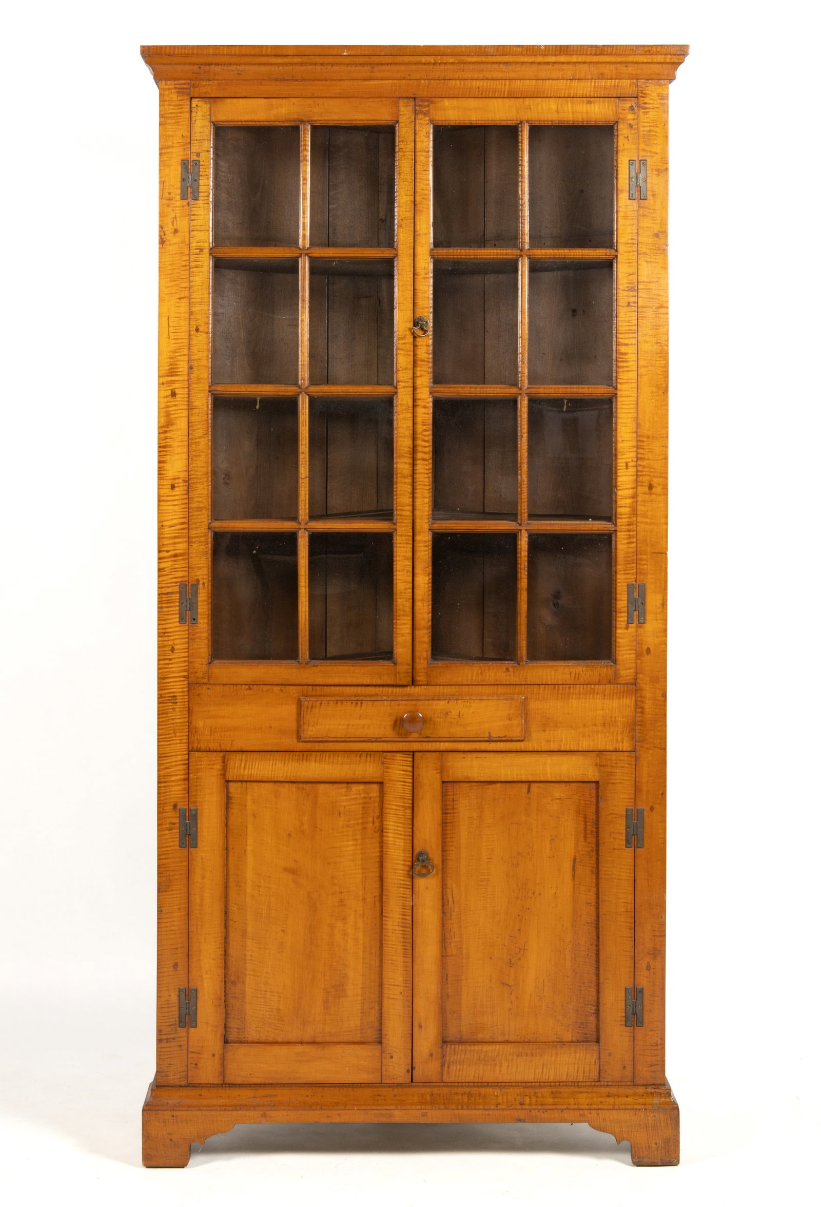 CUSTOM CHIPPENDALE-STYLE TIGER MAPLE CORNER CUPBOARD (1 of 4)
