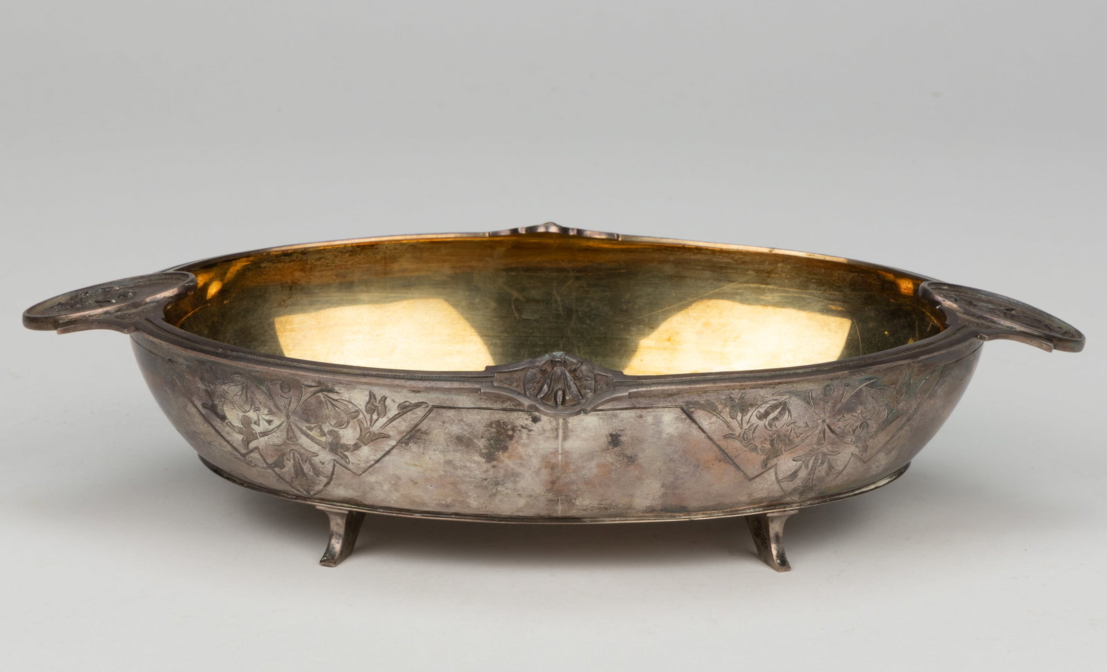 PETER L. KRIDER, PHILADELPHIA, PENNSYLVANIA MEDALLION COIN SILVER FOOTED DISH (1 of 3)