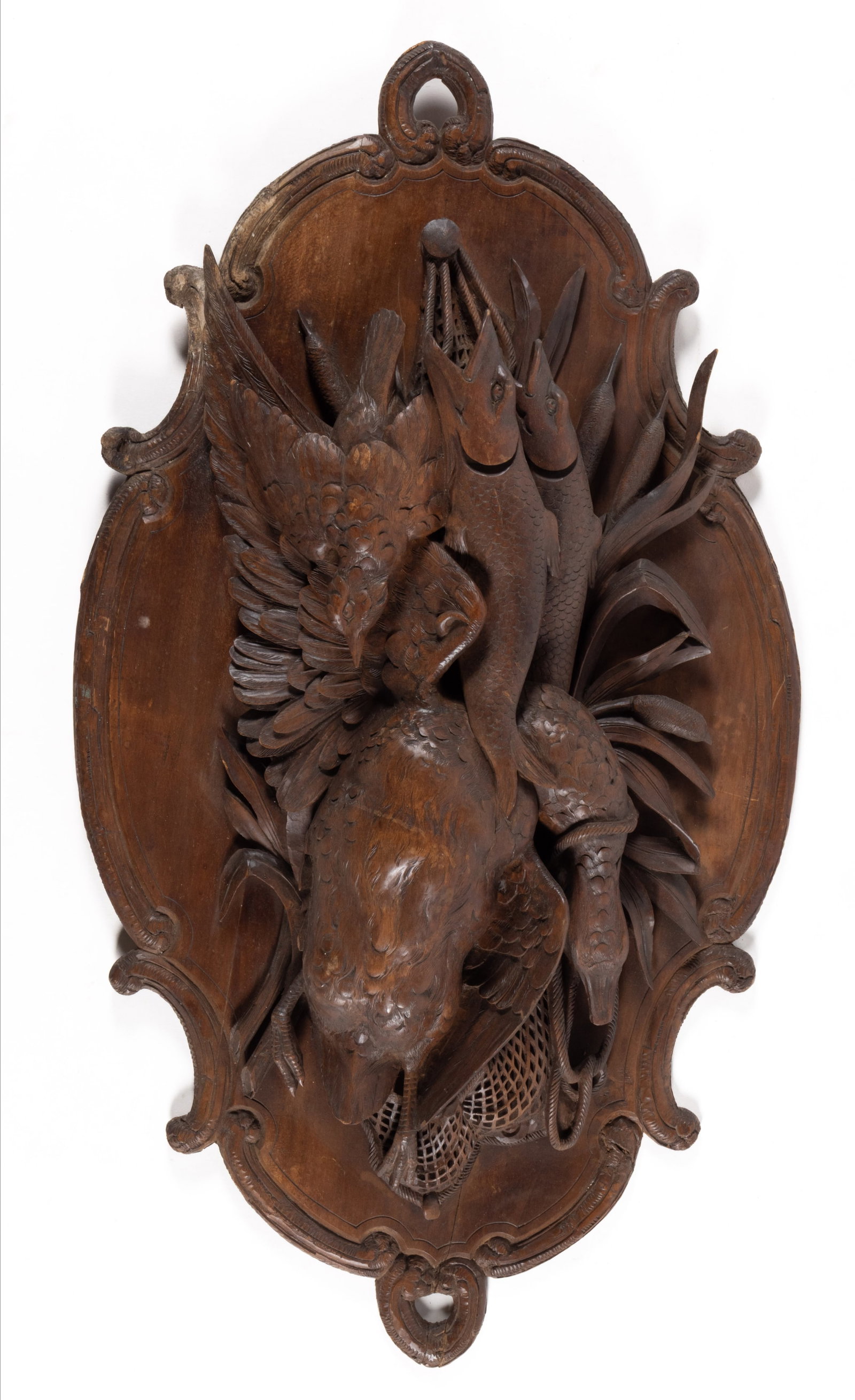 GERMAN / SWISS BLACK FOREST HAND-CARVED HUNTING WALL PLAQUE (1 of 3)