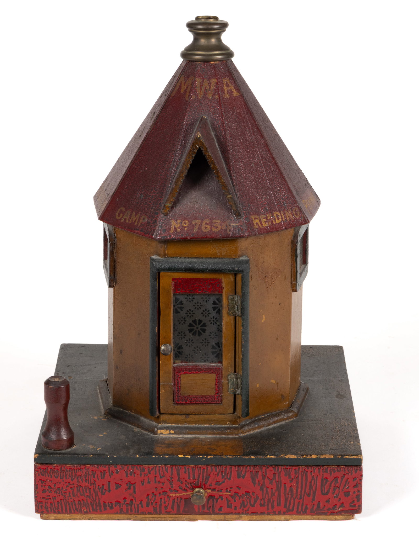 PENNSYLVANIA FOLK ART FRATERNAL MODERN WOODMAN OF AMERICA NEVERSINK CAMP NO. 7634 READING, PENN.: PENNSYLVANIA FOLK ART FRATERNAL MODERN WOODMAN OF AMERICA NEVERSINK CAMP NO. 7634 READING, PENN. FIGURAL BALLOT BOX, figural wooden structure depicting an octagonal building with paneled roof, front h