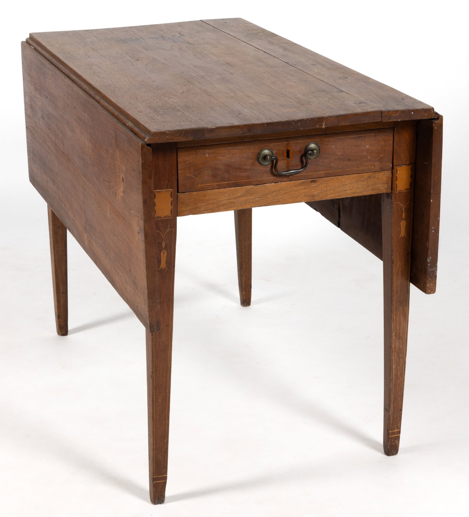 VIRGINIA FEDERAL INLAID WALNUT DROP-LEAF BREAKFAST TABLE: VIRGINIA FEDERAL INLAID WALNUT DROP-LEAF BREAKFAST TABLE, the rectangular top which supports two hinged leaves over a plain apron, one end set with a single full drawer, the other with a faux dra