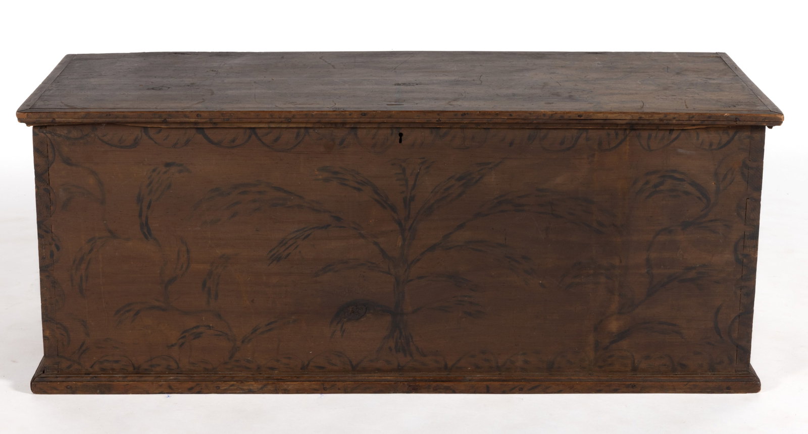 NEW ENGLAND PAINT-DECORATED PINE BLANKET CHEST (1 of 7)