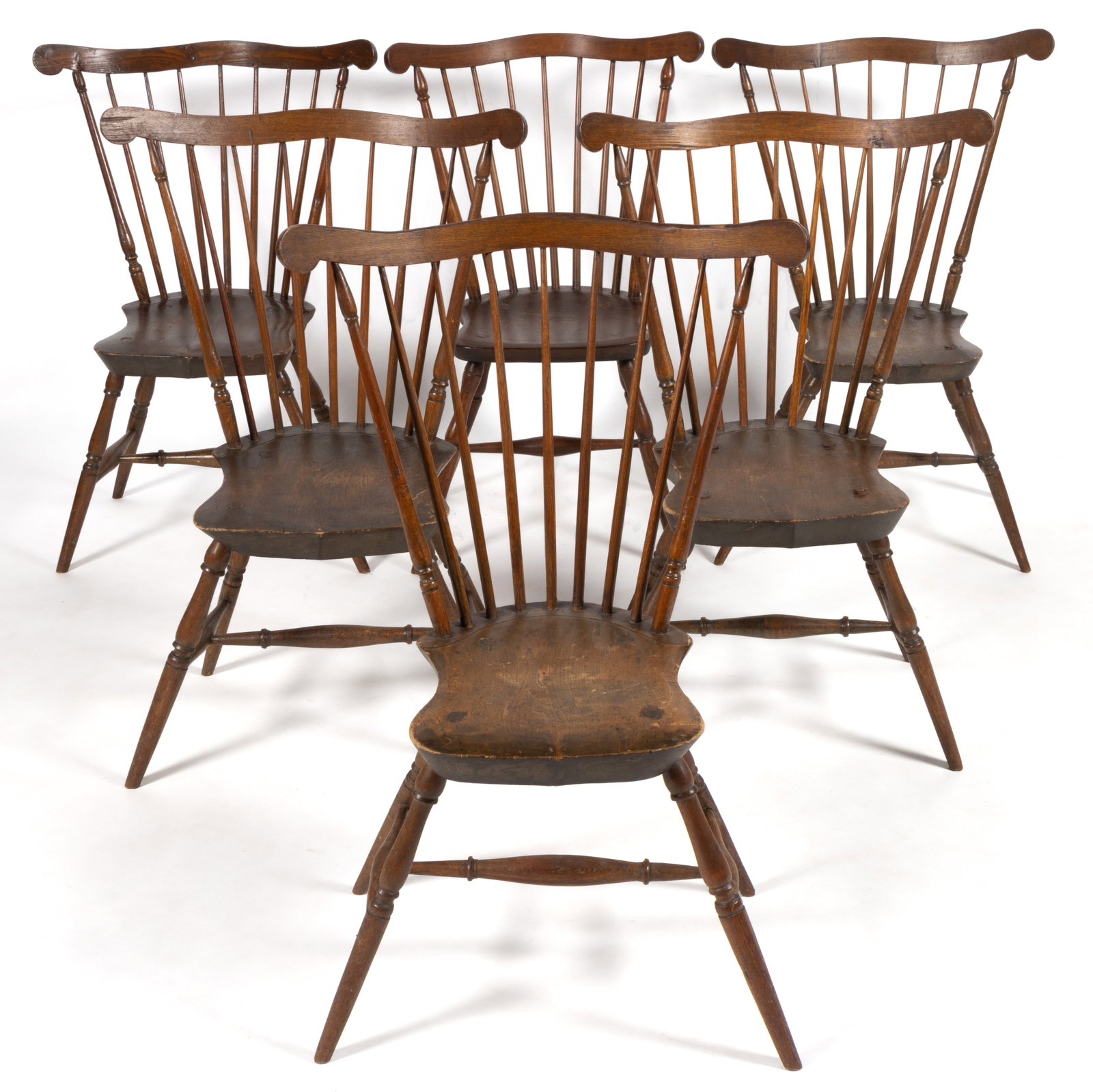 ASSEMBLED SET OF SIX AMERICAN COMB-BACK WINDSOR SIDE CHAIRS (1 of 5)