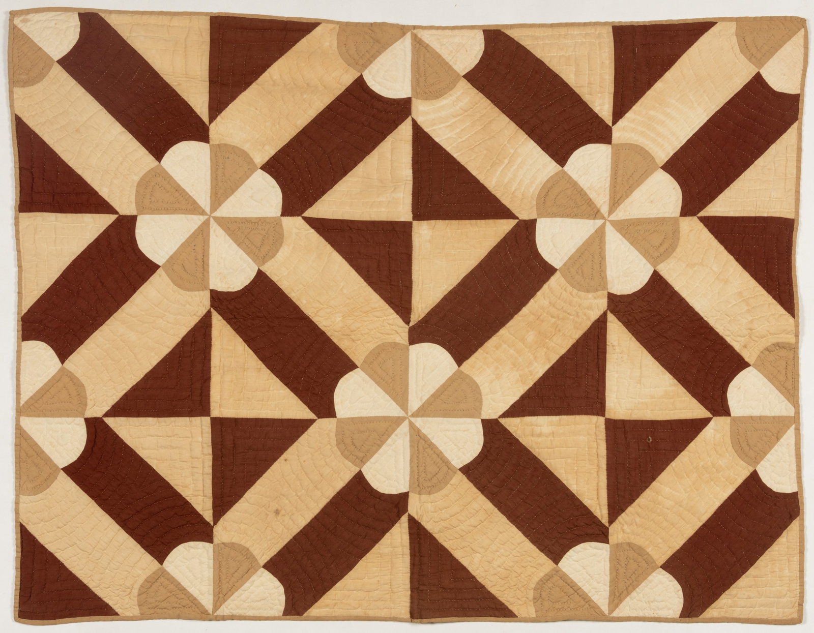 AMERICAN "MARTHA'S / VIRGINIA'S CHOICE" PIECED CRIB QUILT (1 of 2)