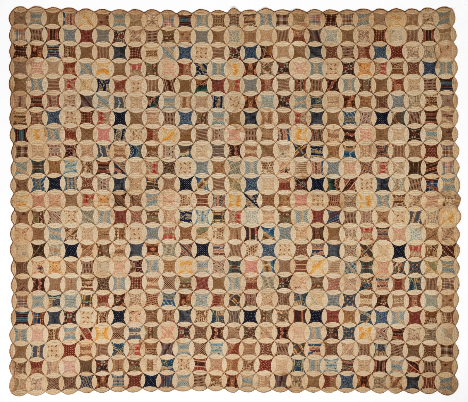 AMERICAN "ORANGE PEEL" VARIATION PIECED QUILT (1 of 8)