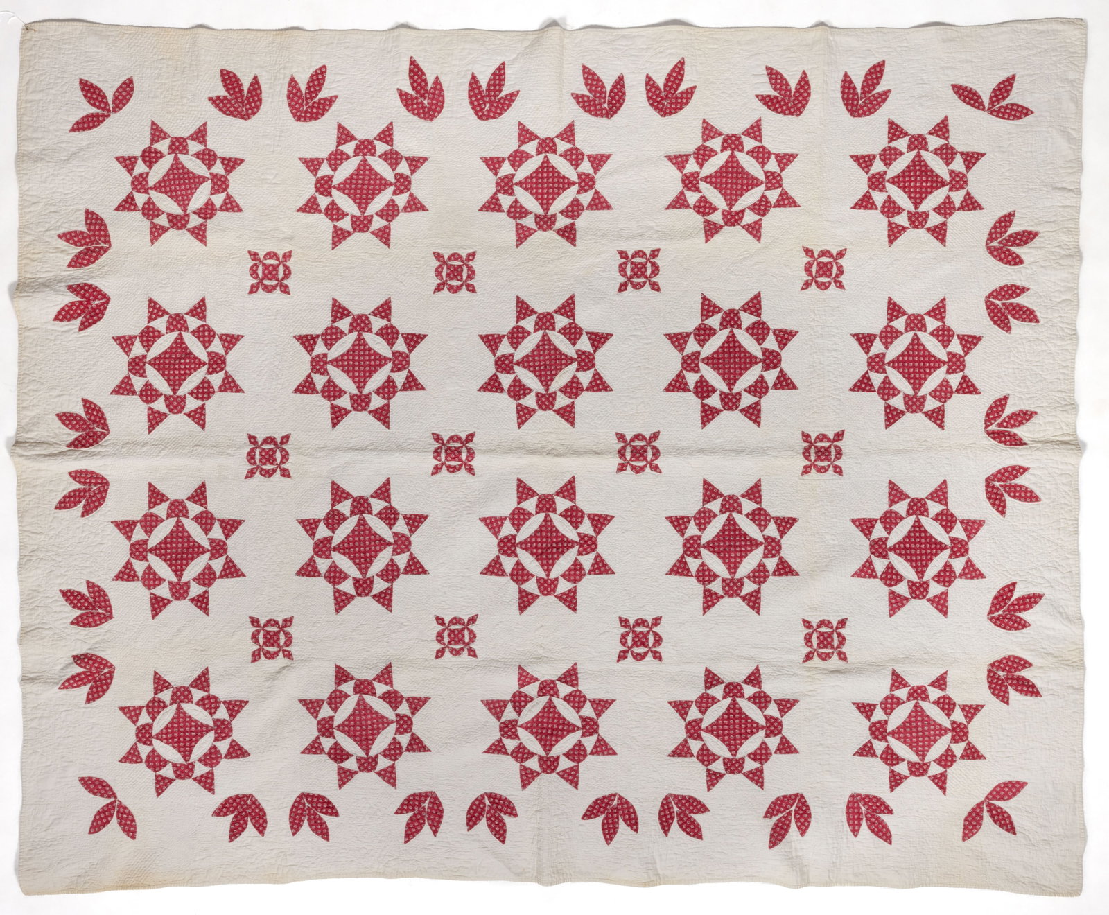AMERICAN "STRAWBERRY" VARIATION APPLIQUE AND PIECED QUILT (1 of 4)