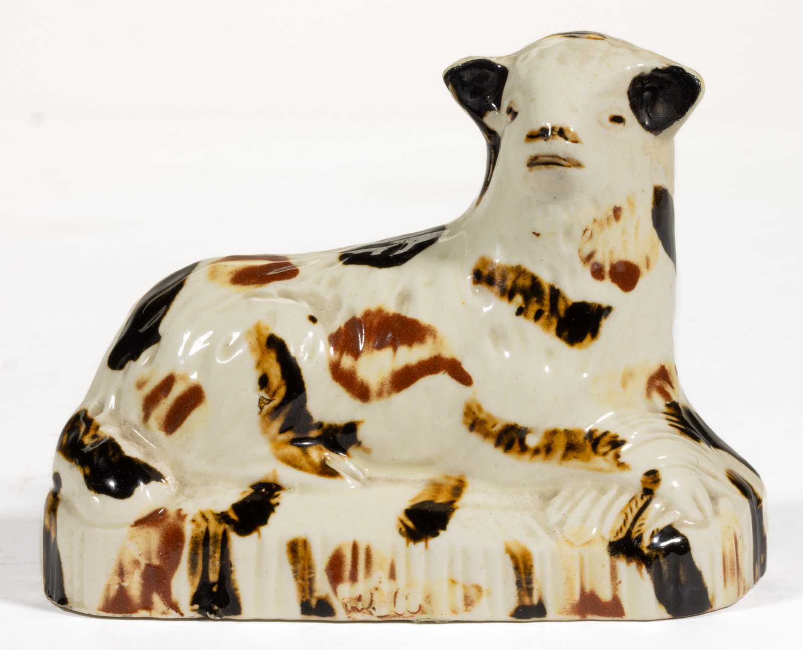 ENGLISH STAFFORDSHIRE CREAMWARE CERAMIC SHEEP FIGURE (1 of 5)