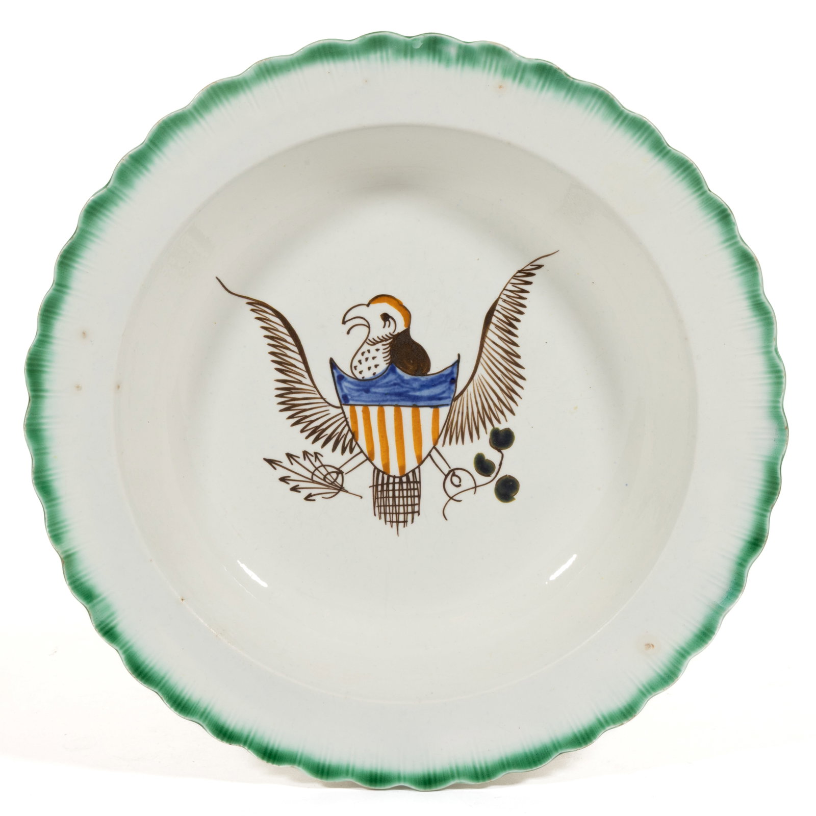 BRITISH PEARLWARE SHELL EDGE HAND-PAINTED AMERICAN EAGLE MOTIF CERAMIC SOUP PLATE (1 of 2)