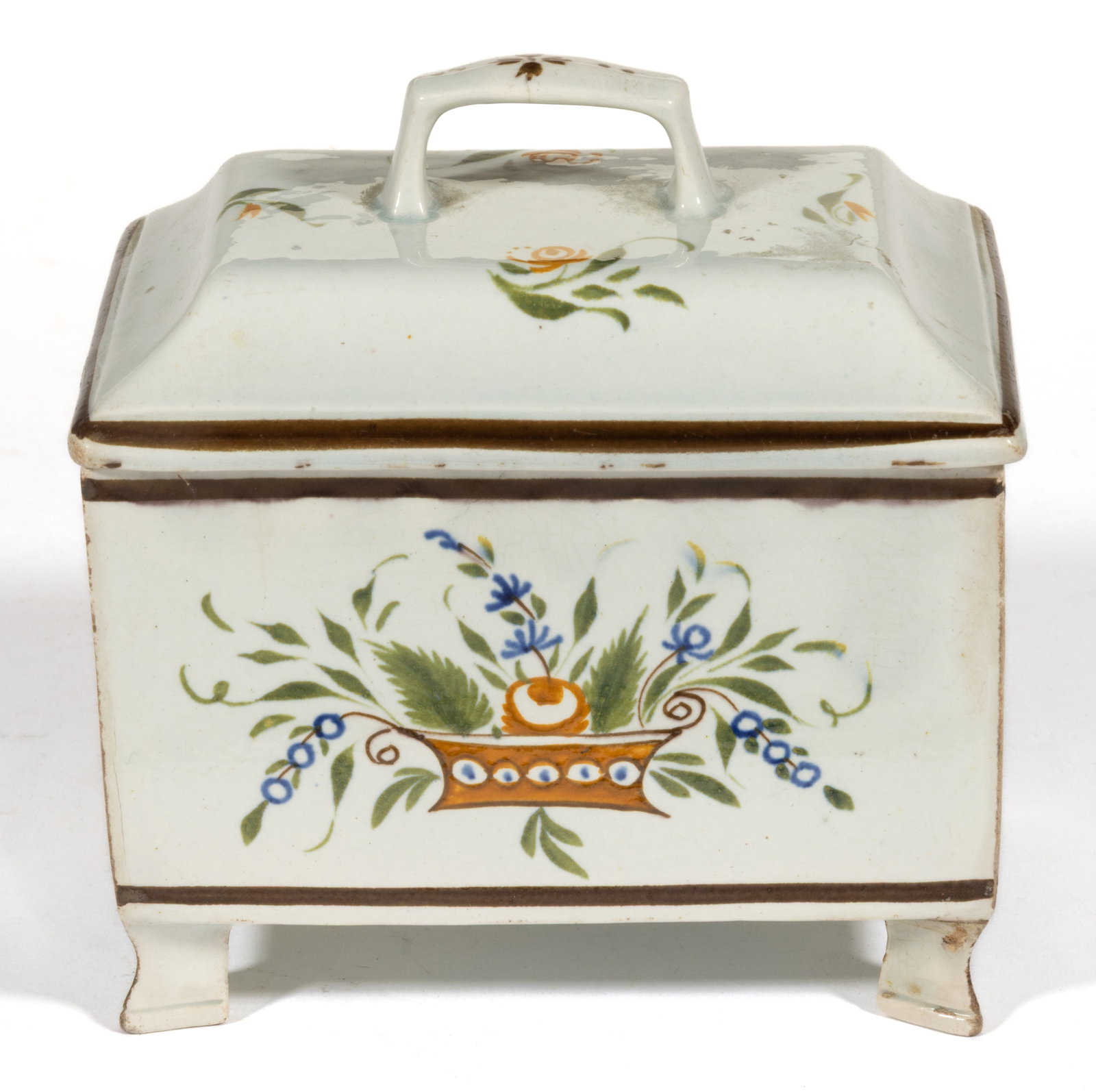 BRITISH PEARLWARE HAND-PAINTED FLORAL MOTIF DOUBLE TEA CADDY / BOX: BRITISH PEARLWARE HAND-PAINTED FLORAL MOTIF DOUBLE TEA CADDY / BOX, rectangular form resting on four triangular feet, having two molded ring handles to sides, and interior with a raised cent