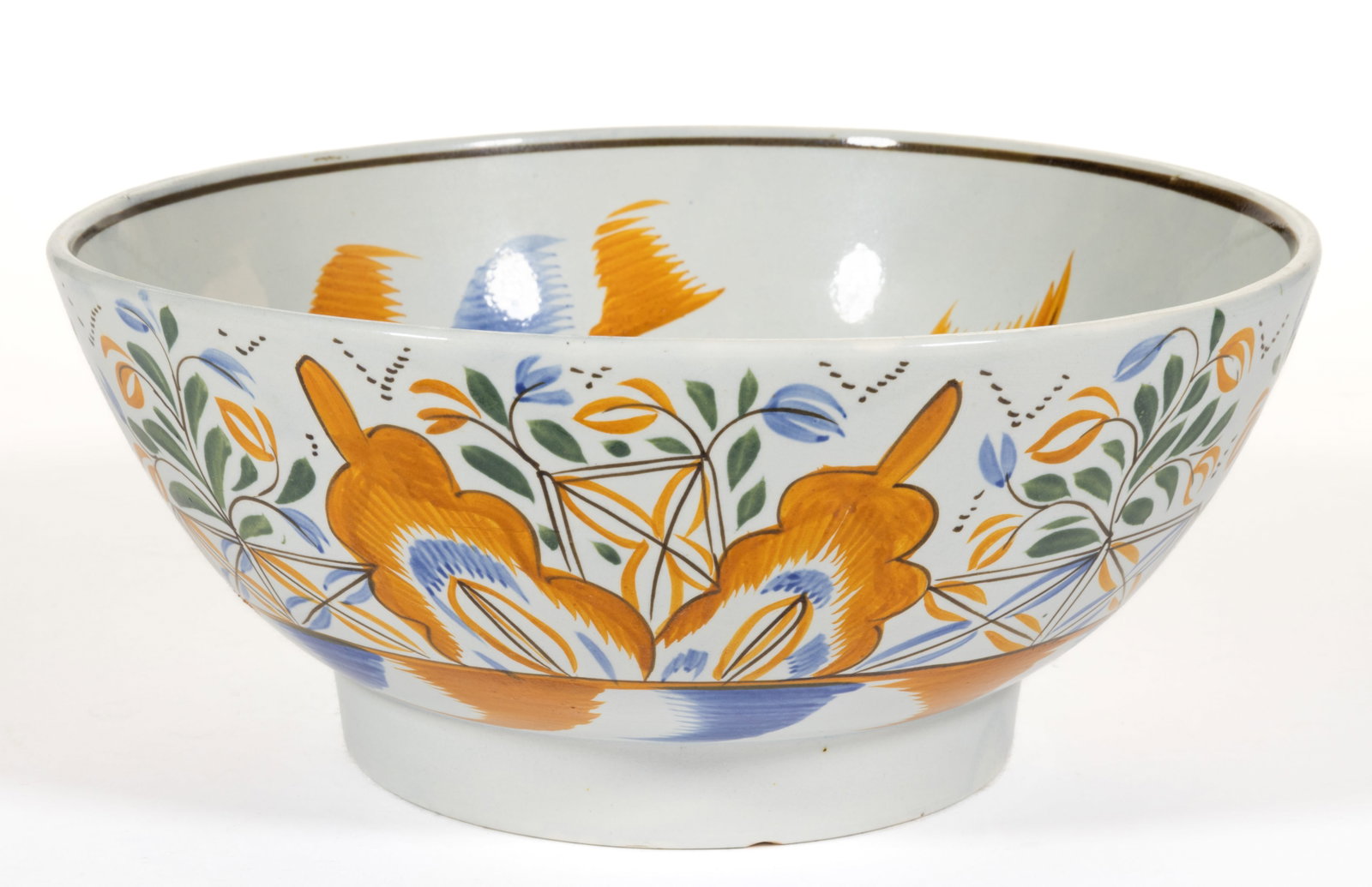 BRITISH PEARLWARE HAND-PAINTED CERAMIC PUNCH BOWL: BRITISH PEARLWARE HAND-PAINTED CERAMIC PUNCH BOWL, having polychrome hand-painted enamel decorations featuring a stylized structure flanked by oversized flowers. Late 18th/early 19th century. 4 3
