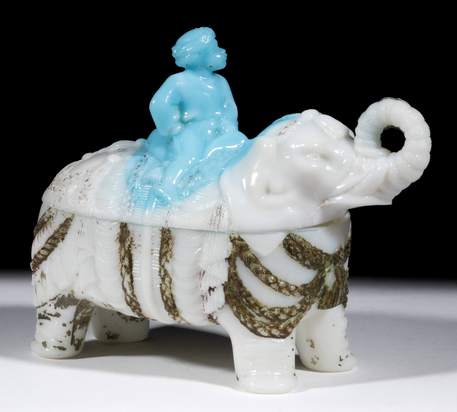 VALLERYSTHAL BOY ON AN ELEPHANT COVERED DISH (1 of 1)