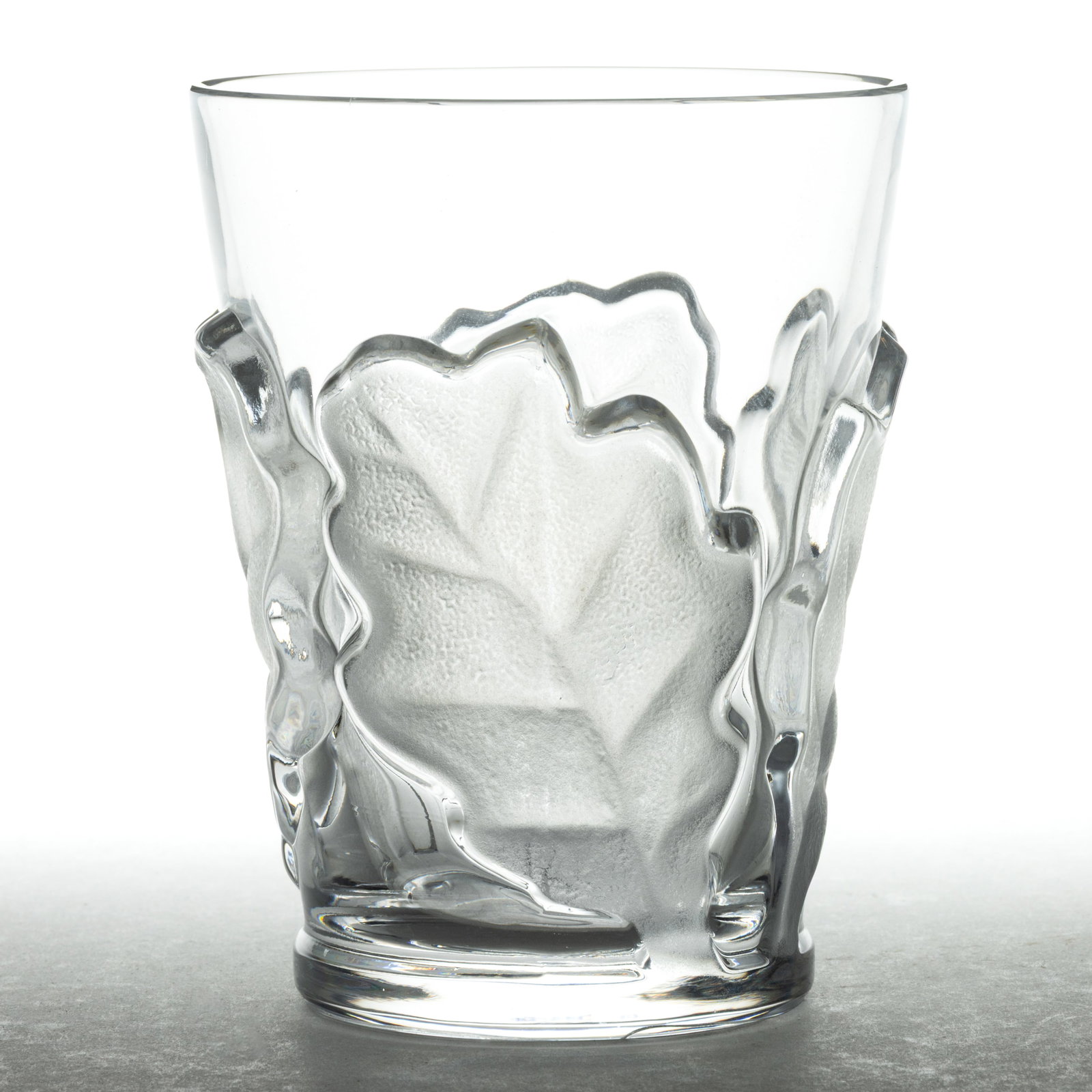 LALIQUE, FRANCE CHENE FROSTED OAK LEAF LARGE TUMBLER (1 of 2)