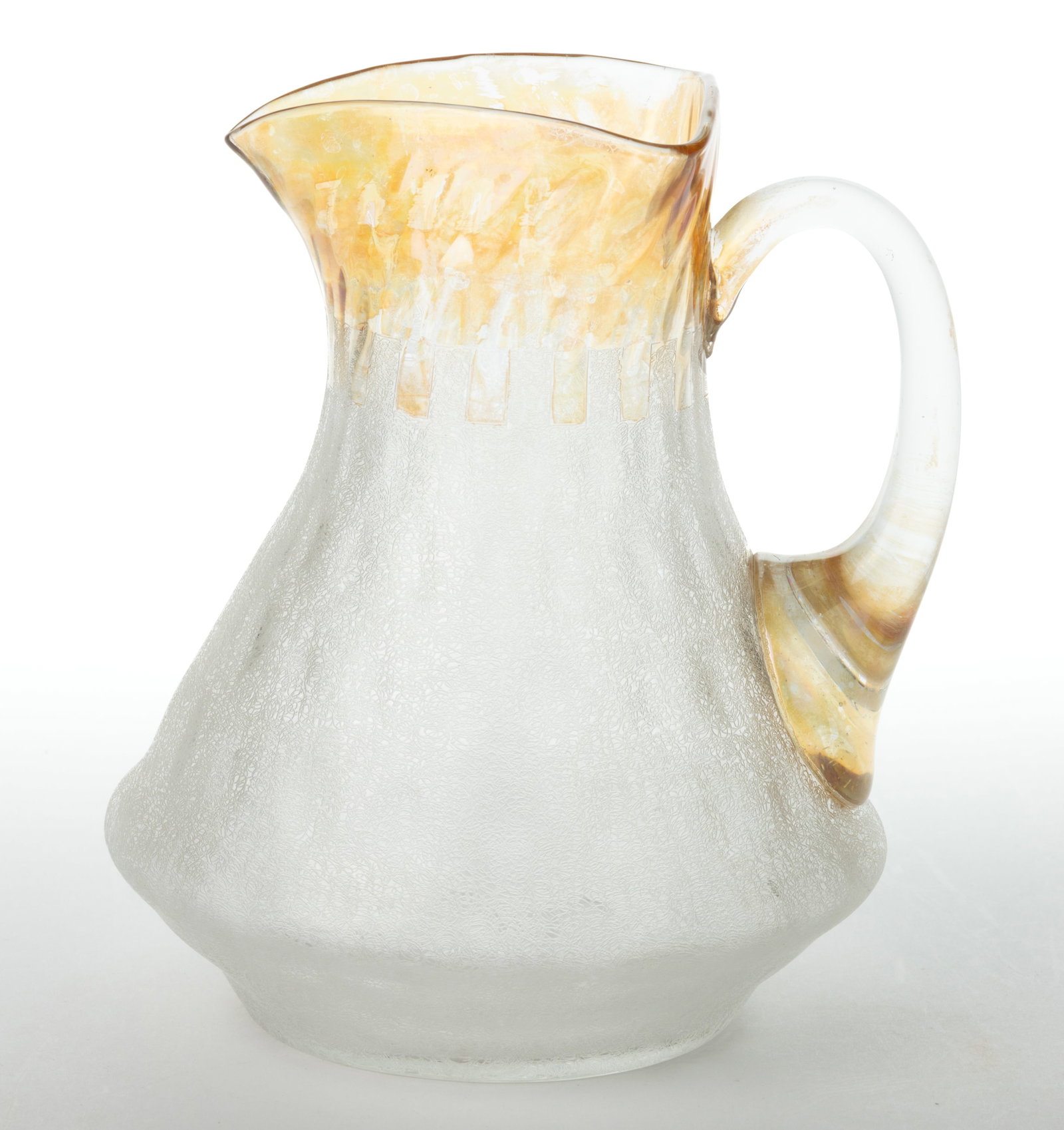 POMONA RARE CRENELATED BORDER - FIRST-PATENT ETCHING ART GLASS PITCHER / JUG: POMONA RARE CRENELATED BORDER - FIRST-PATENT ETCHING ART GLASS PITCHER / JUG, colorless with amber iridescence and etched decoration, elongated Diamond-Optic molding with triangular rim, applied 