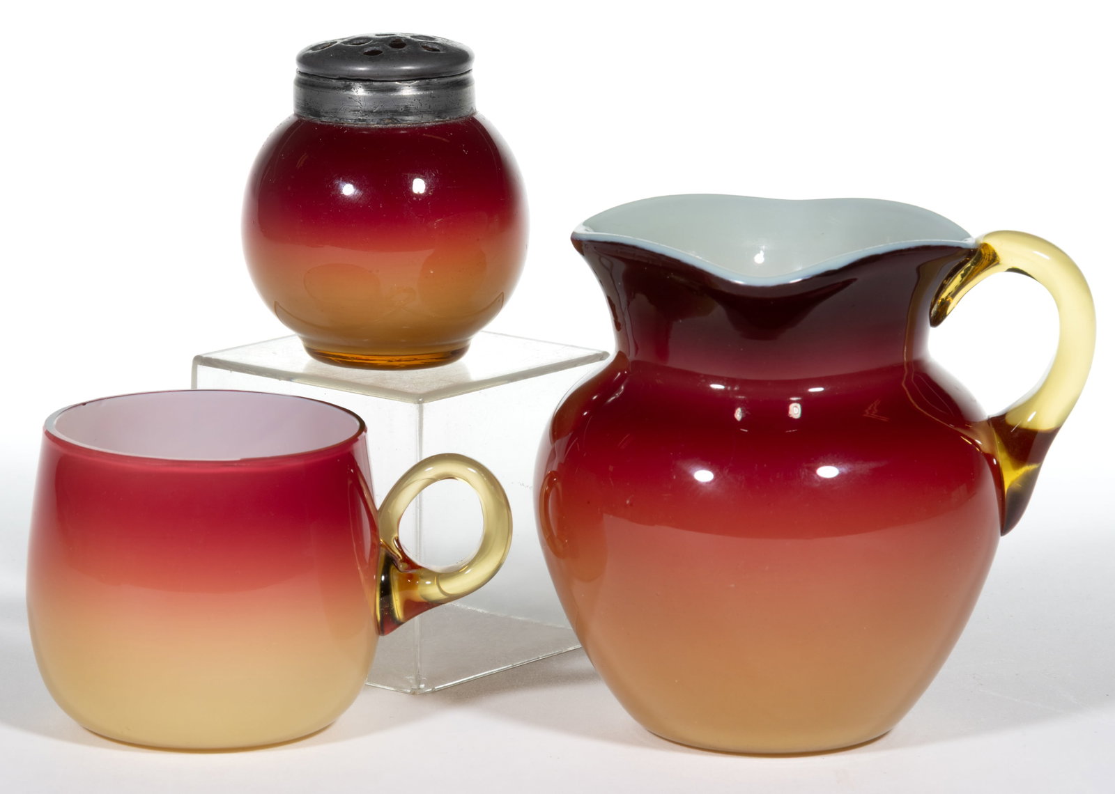 HOBBS CORAL (OMN) / PEACH BLOW GLASS ARTICLES, LOT OF THREE (1 of 1)