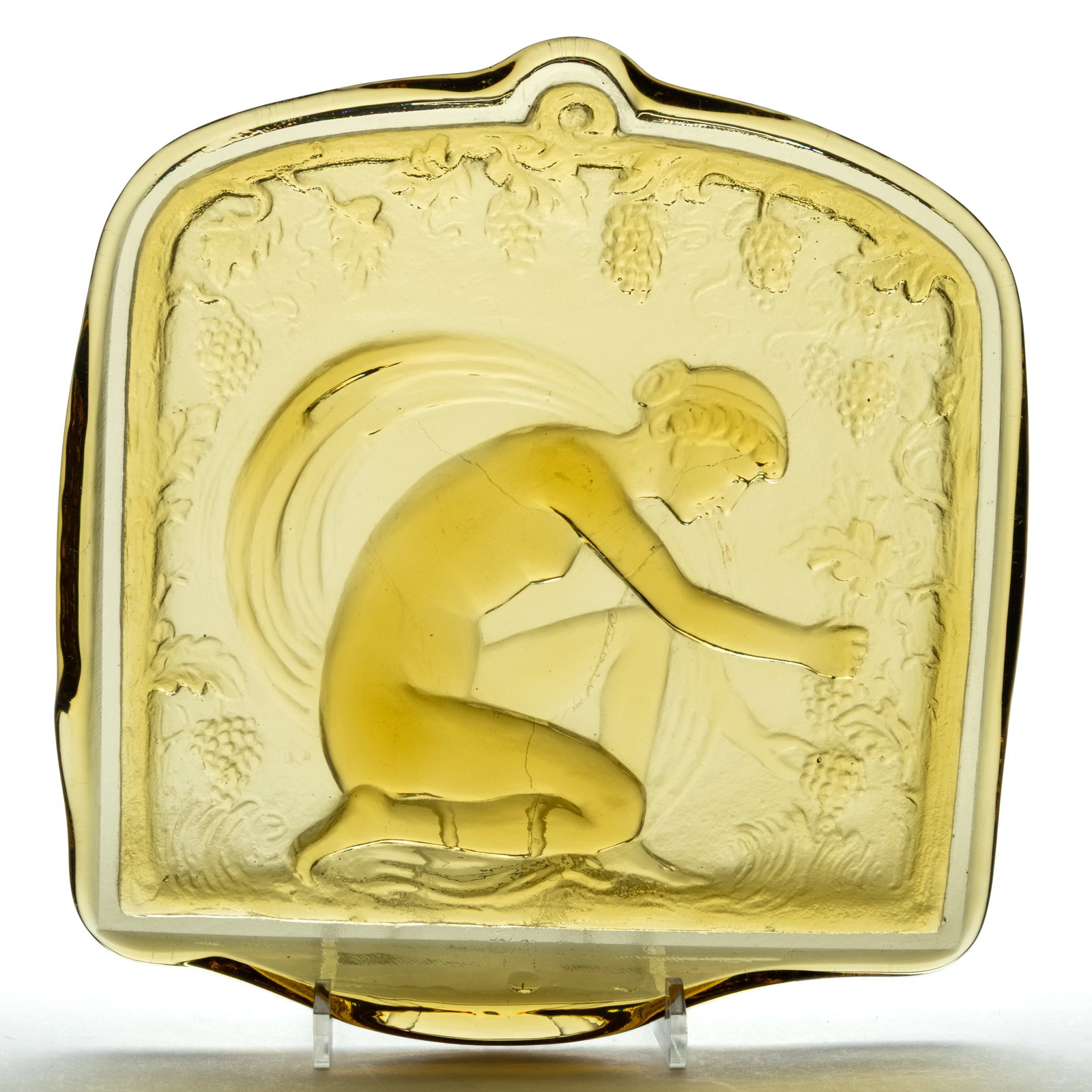 STEUBEN ATTRIBUTED KNEELING WOMAN PLAQUE (1 of 1)
