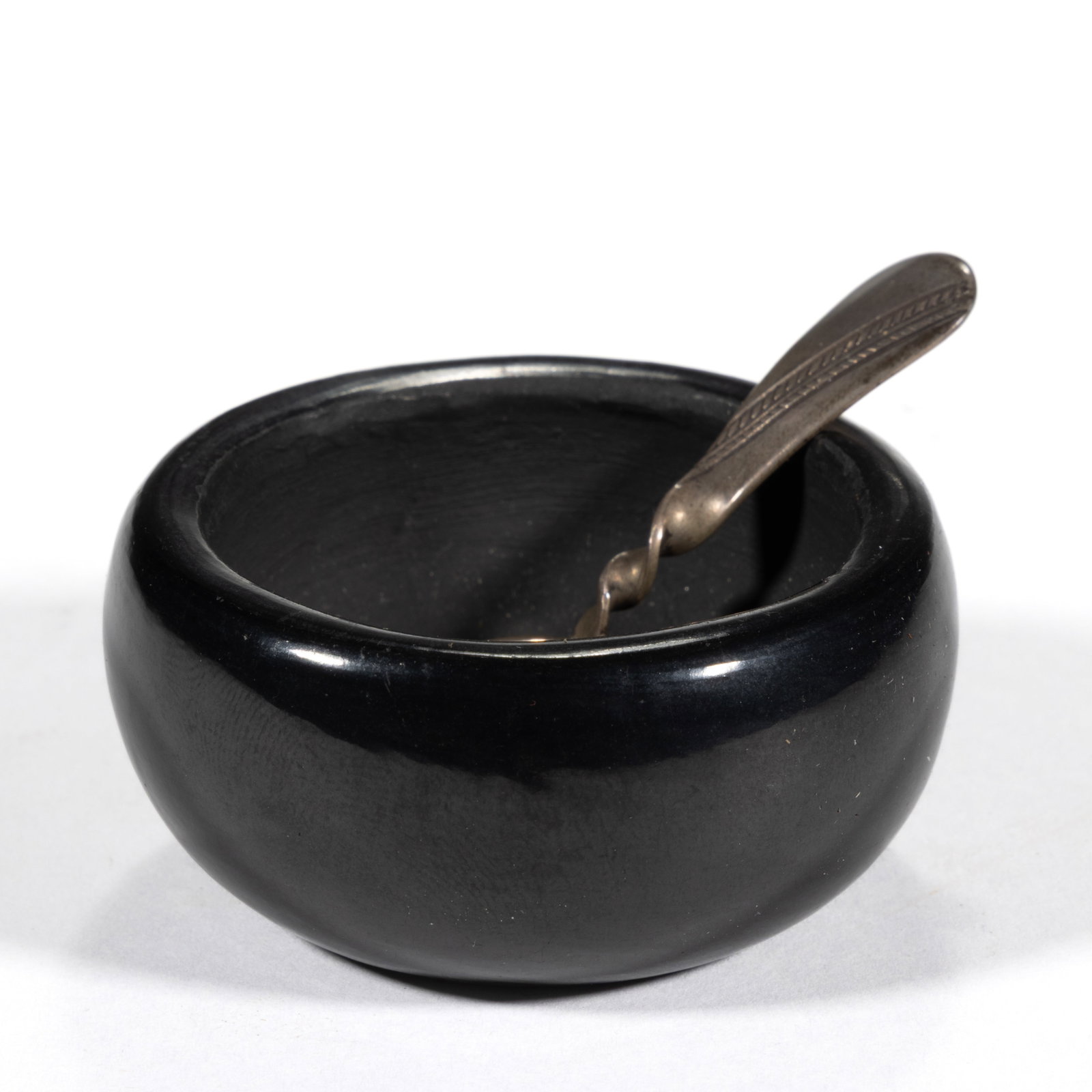 SIGNED CRUCITA "BLUE CORN" CALABAZA (1921-1999), NATIVE AMERICAN SAN ILDEFONSO PUEBLO BLACKWARE (1 of 2)