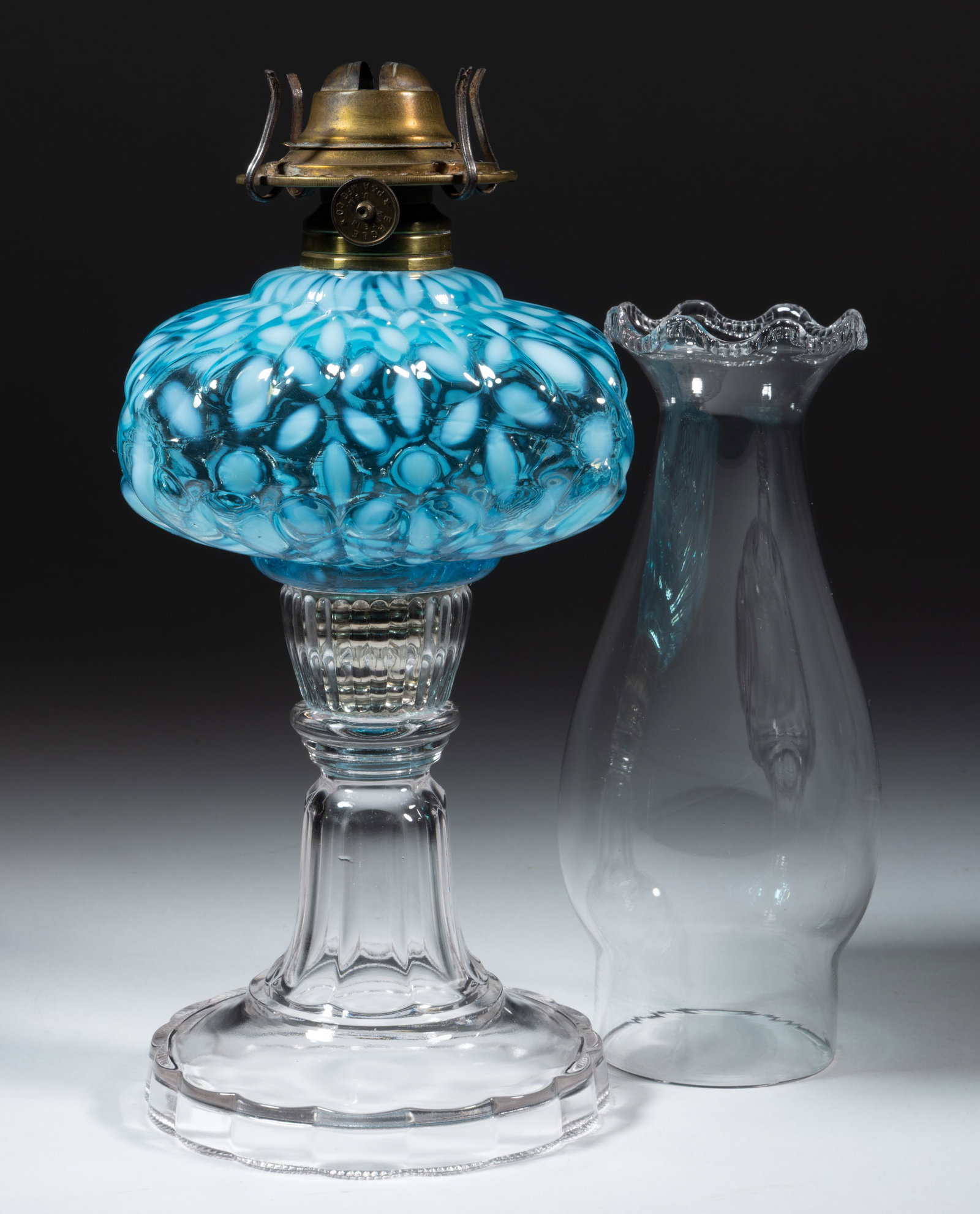 HOBBS NO. 341 / SNOWFLAKE KEROSENE STAND LAMP: HOBBS NO. 341 / SNOWFLAKE KEROSENE STAND LAMP, Sapphire/blue opalescent font, colorless base, metal screw connector with colorless ribbed pattern glass sleeve, No. 1 Taplin-Brown collar