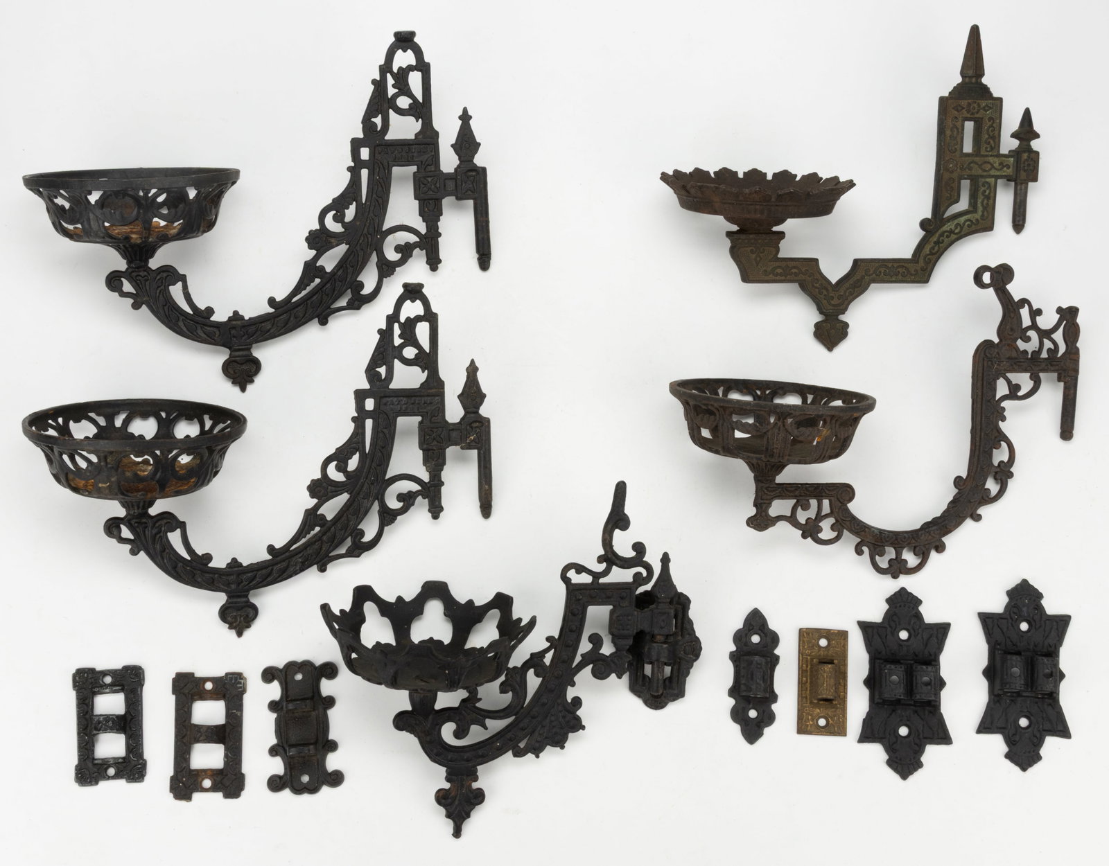 ASSORTED CAST-IRON BRACKET LAMP ARMS / HOLDERS, LOT OF FIVE (1 of 1)