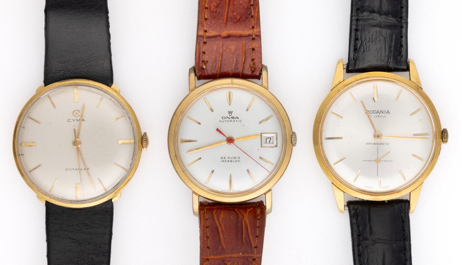 ASSORTED VINTAGE MEN'S WRIST WATCHES, LOT OF THREE: ASSORTED VINTAGE MEN'S WRIST WATCHES, LOT OF THREE, comprising an Onsa Incabloc, 25 rubis, silver dial with gold bar and triangular indices, date aperture at 3 position, housed in a round gold-pla
