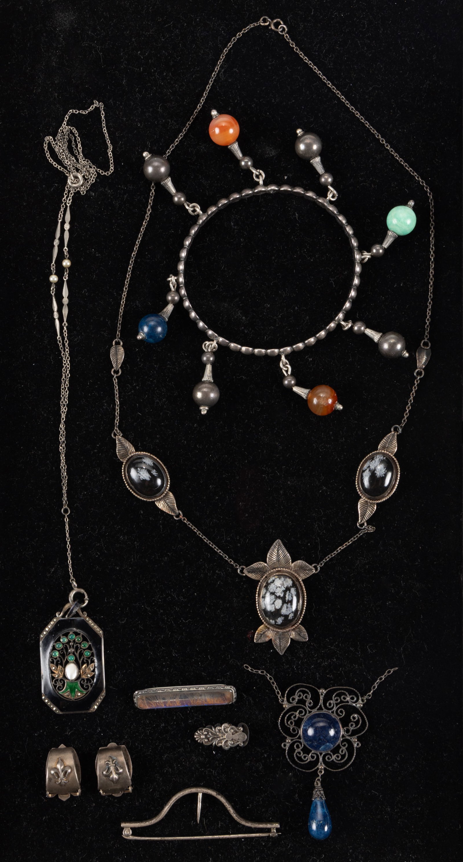 ANTIQUE AND VINTAGE STERLING SILVER JEWELRY, LOT OF NINE (1 of 2)