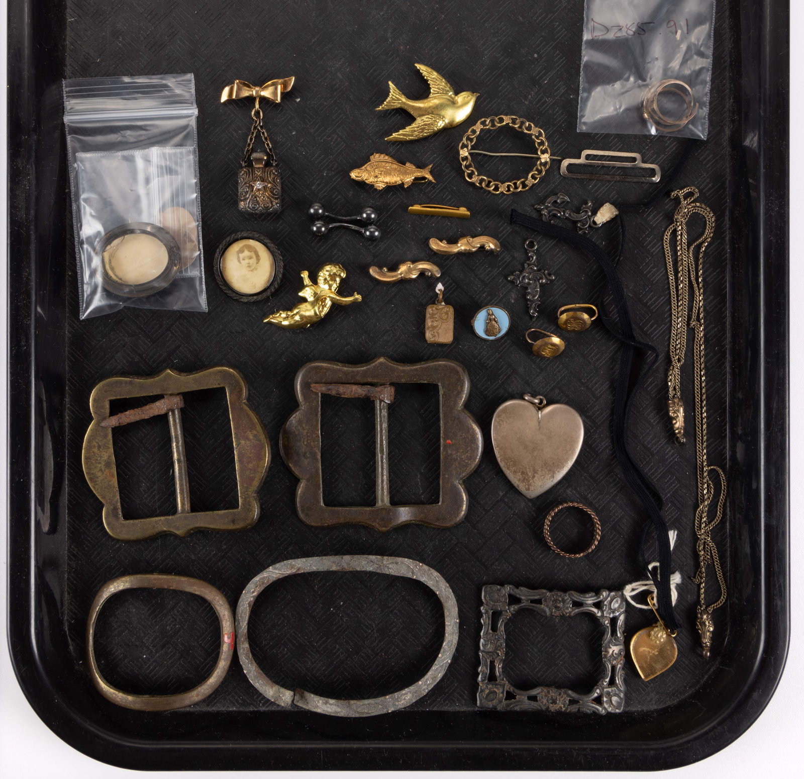 ANTIQUE / VINTAGE JEWELRY AND BELT BUCKLES, LOT OF 29 PIECES (1 of 1)