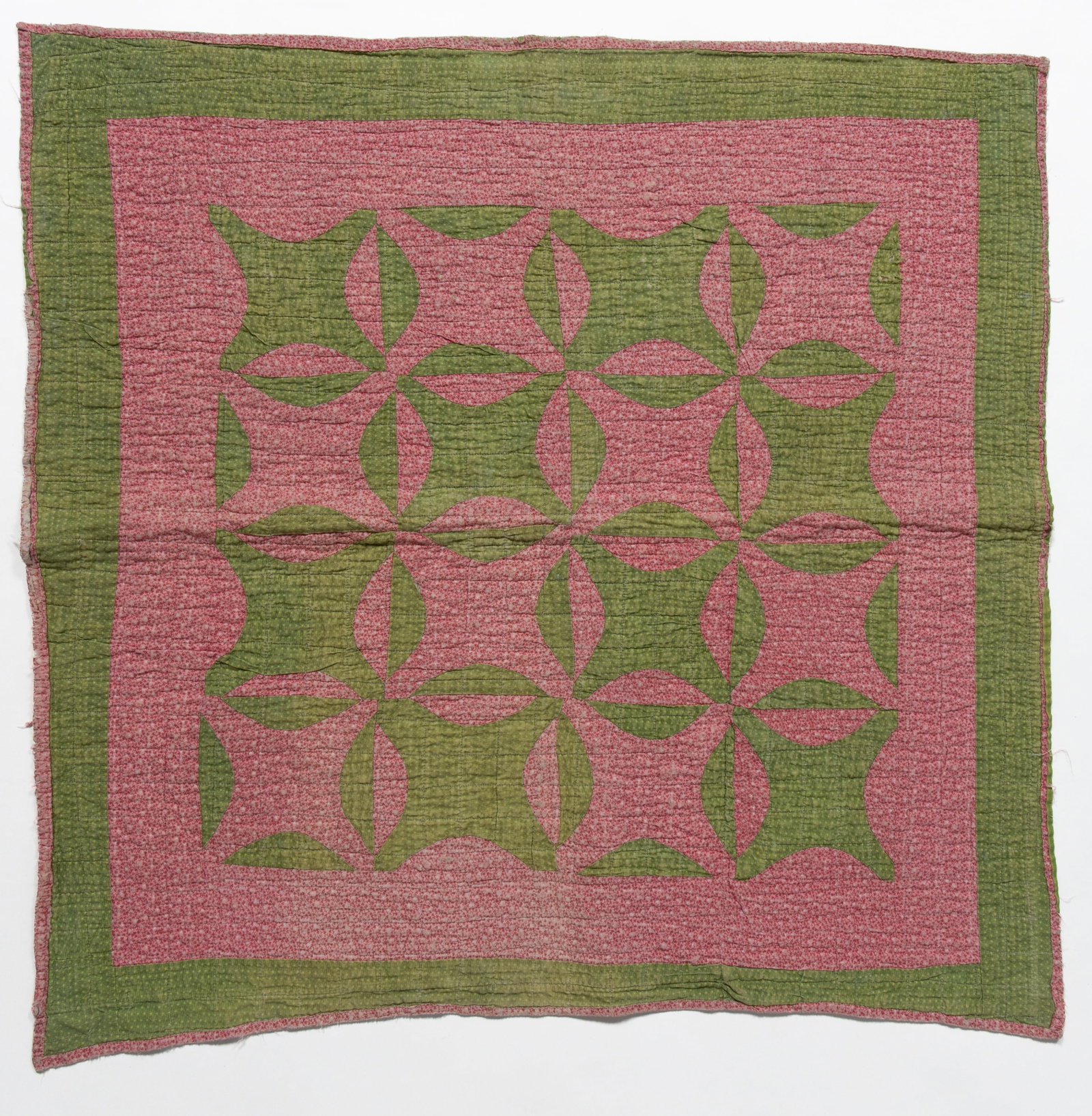 MID-ATLANTIC "ORANGE PEEL / ROBBING PETER TO PAY PAUL" PIECED CRIB QUILT (1 of 3)