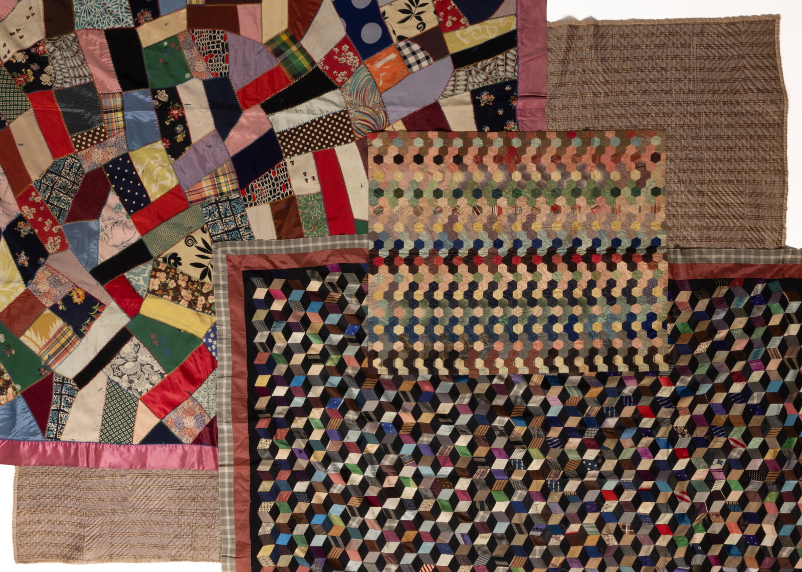 AMERICAN PIECED AND WHOLE CLOTH QUILTS AND RELATED BEDDING, LOT OF FOUR (1 of 11)