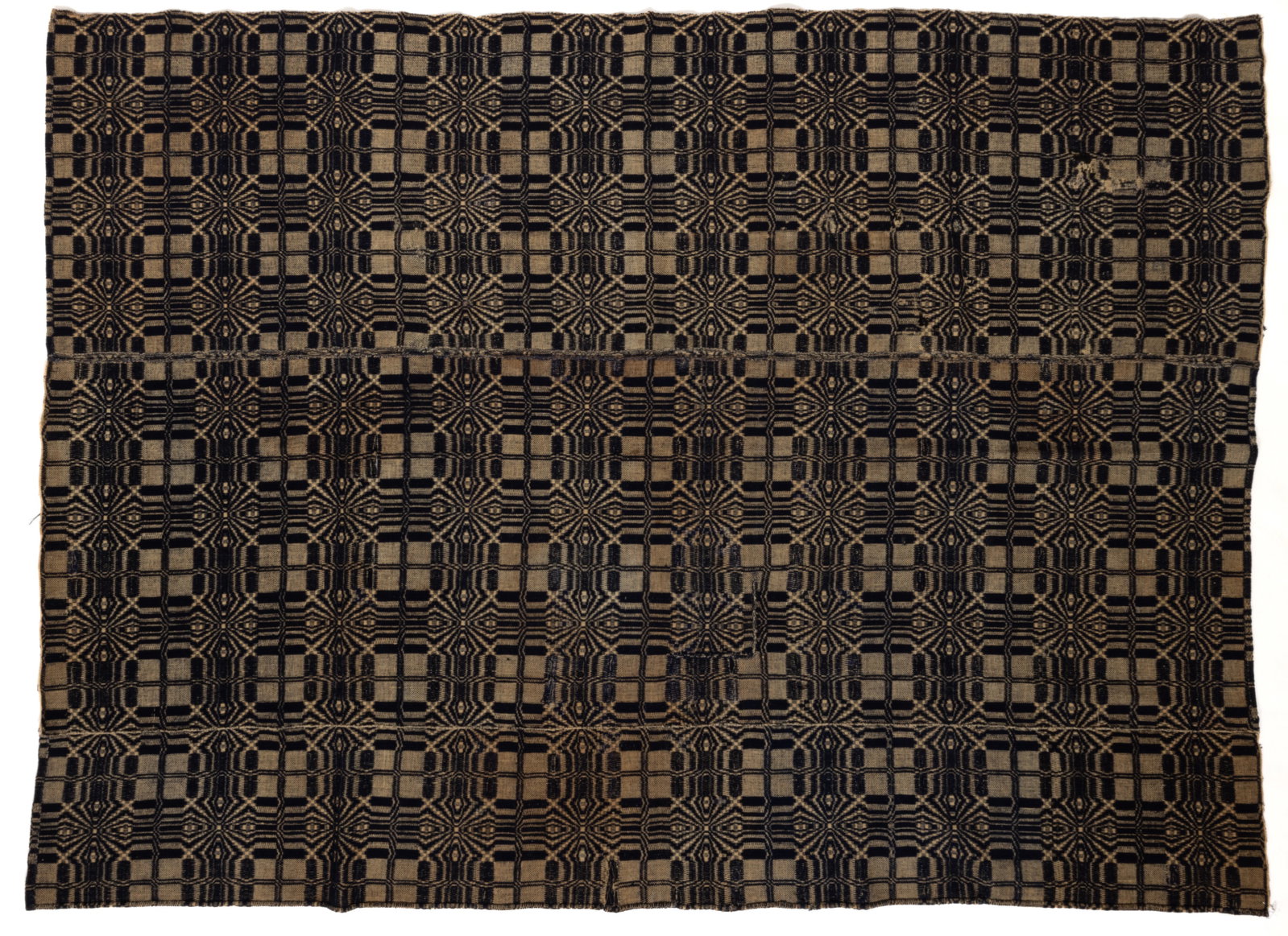AMERICAN "SUNRISE AND WINDOW SASH TABLE" VARIATION OVERSHOT COVERLET (1 of 5)