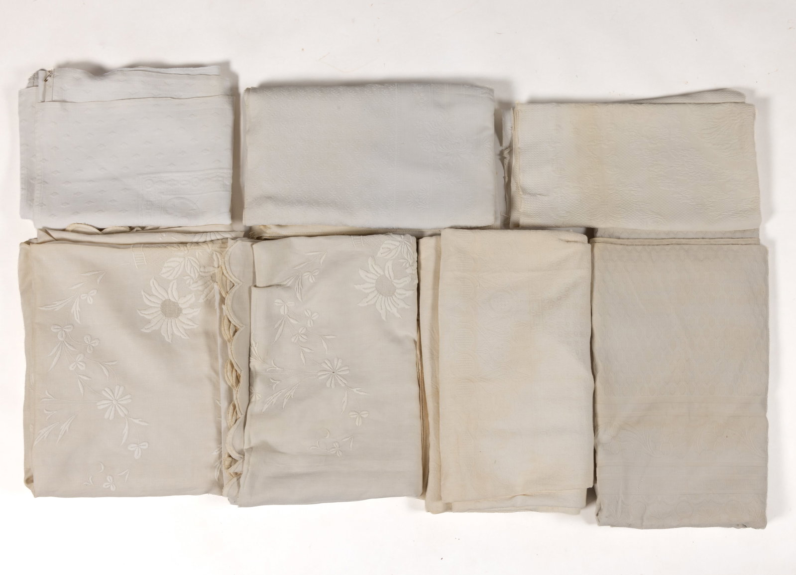 ANTIQUE / VINTAGE WHITE BEDDING / TABLE LINENS, LOT OF SEVEN (1 of 1)