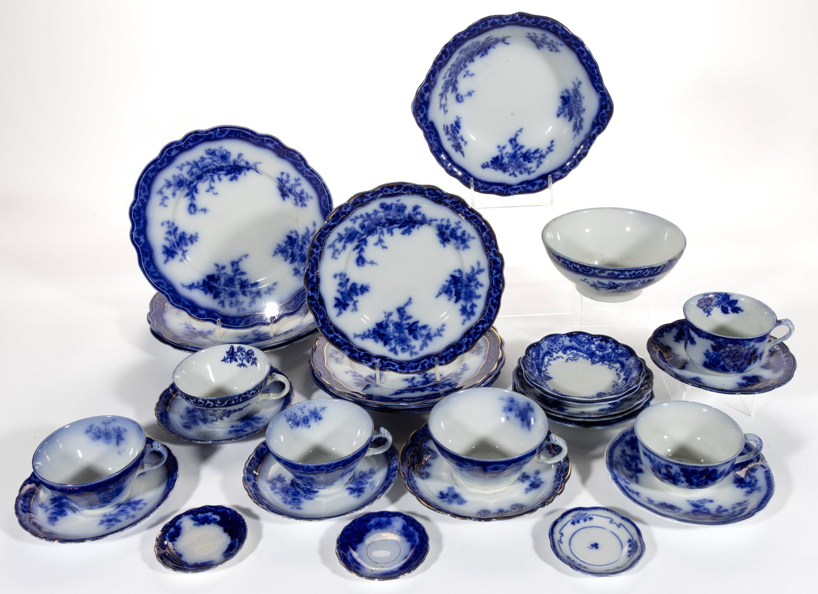 ENGLISH FLOW BLUE CERAMIC FLORAL MOTIF TEA AND TABLE ARTICLES, LOT OF 20 (1 of 1)
