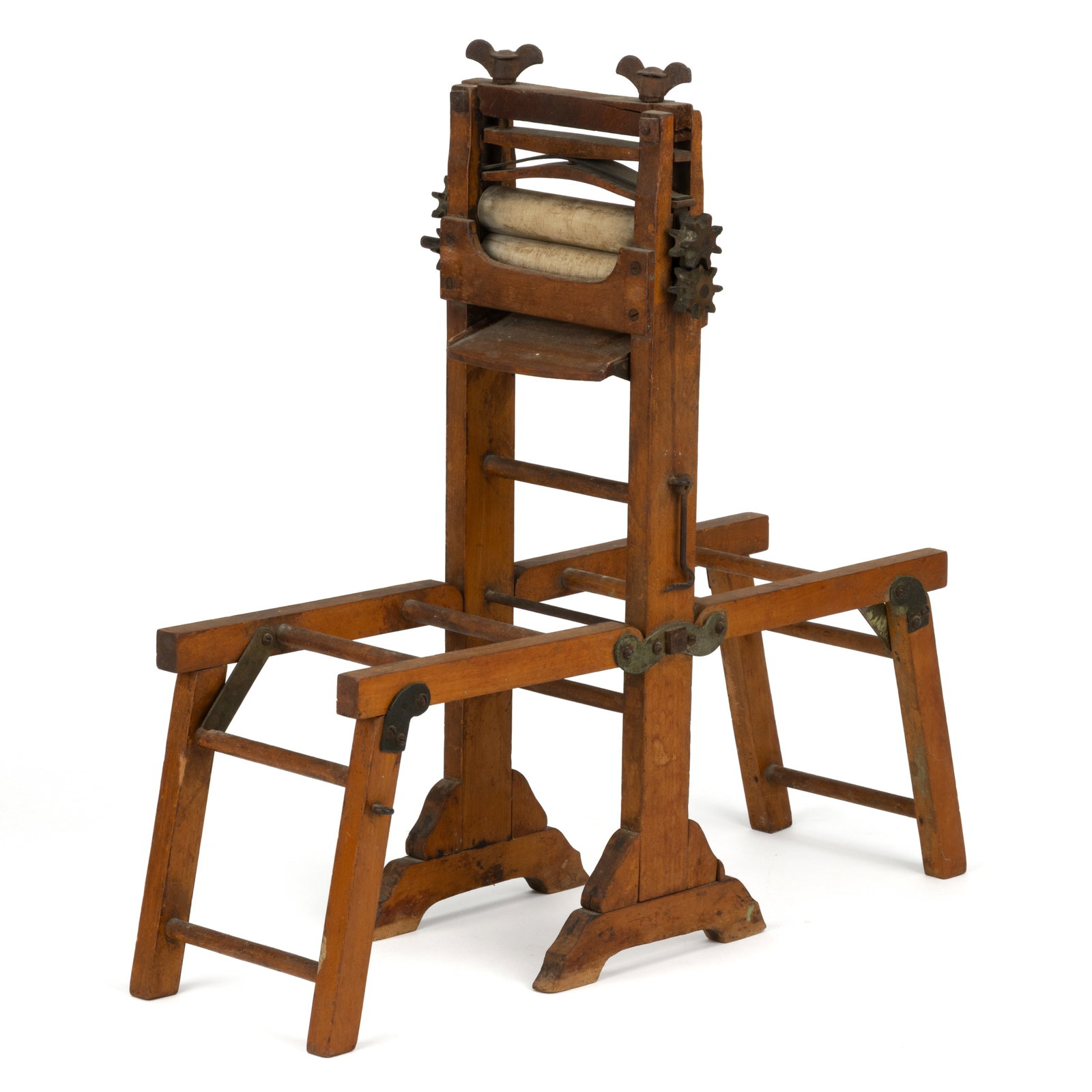AMERICAN HOME LAUNDRY WRINGER AND TUB STAND SALESMAN SAMPLE (1 of 2)