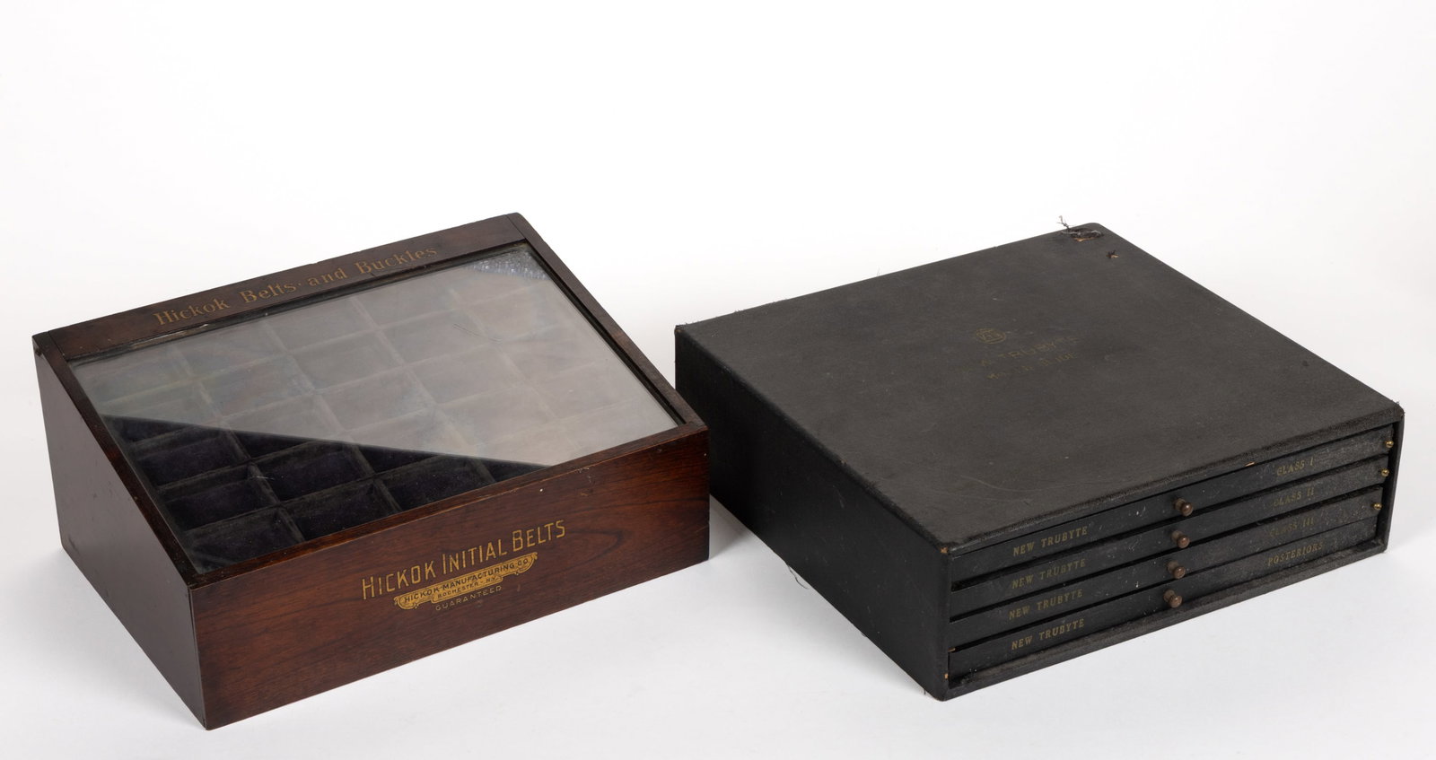 VINTAGE MERCHANDISE SAMPLE DISPLAY CASES, LOT OF TWO (1 of 3)