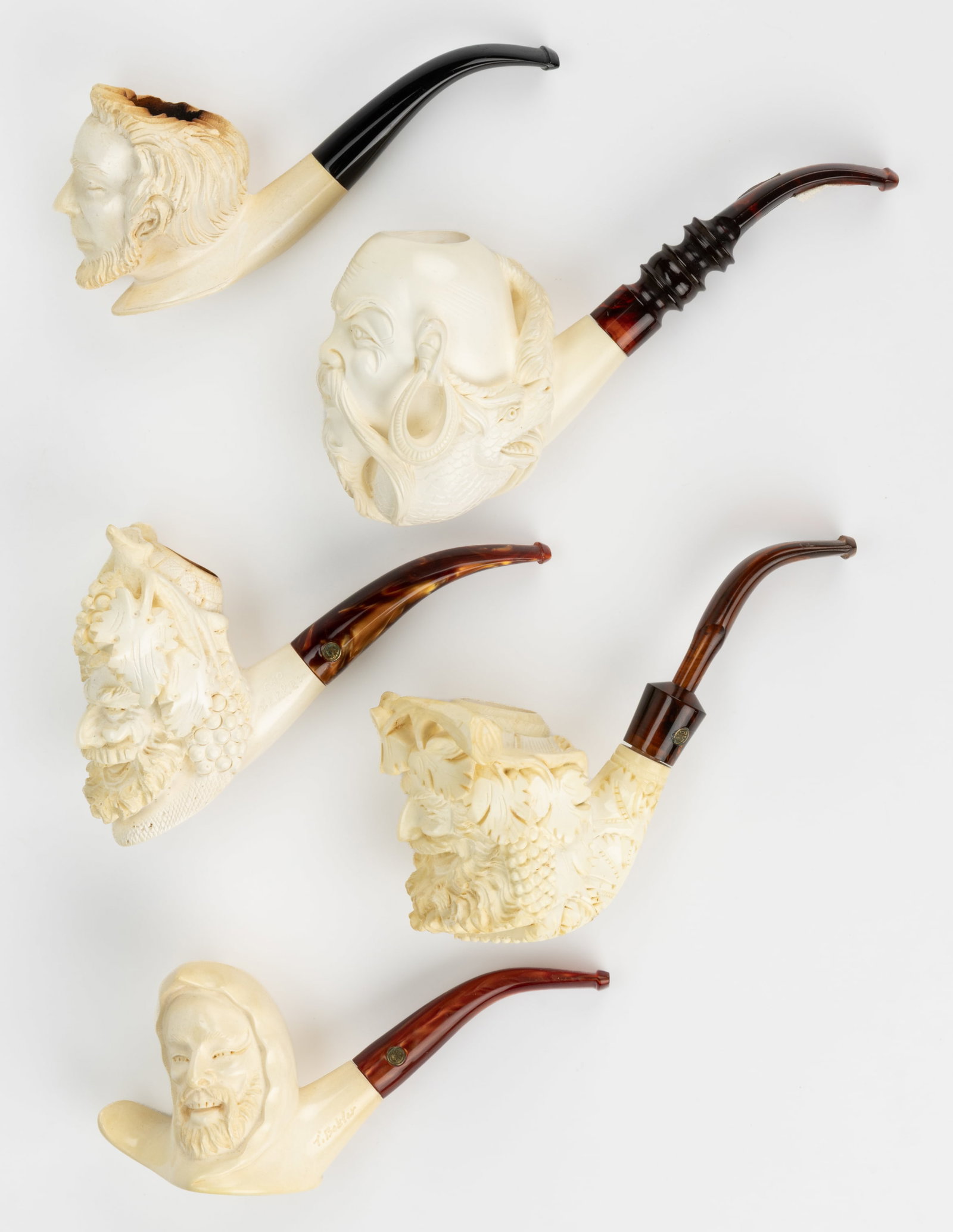 CAO AND OTHER BUST / HISTORICAL FIGURE CARVED MEERSCHAUM PIPES, LOT OF FIVE (1 of 2)