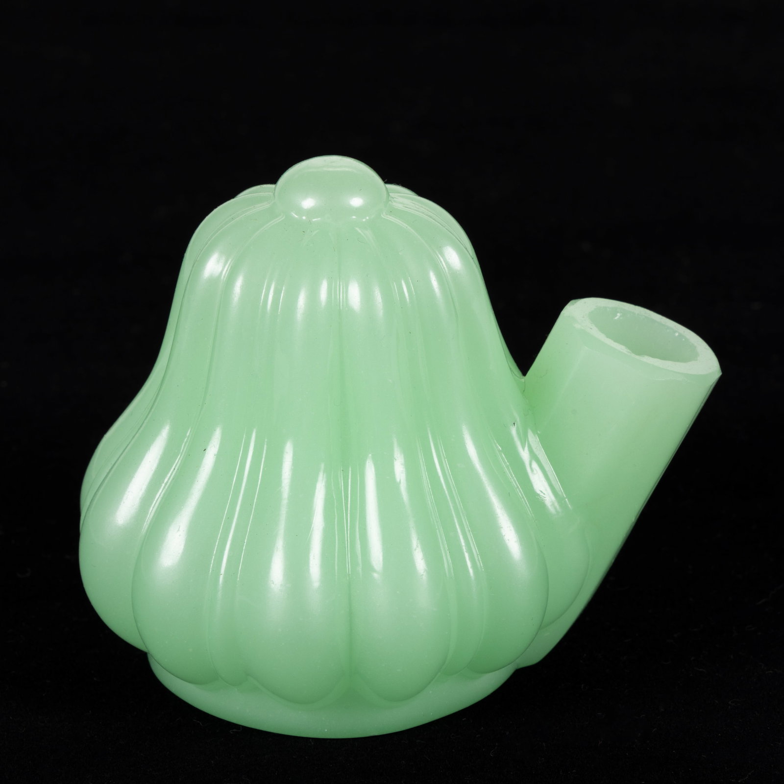 BLOWN-MOLDED FOUNTAIN / TEAKETTLE-STYLE INKWELL (1 of 1)