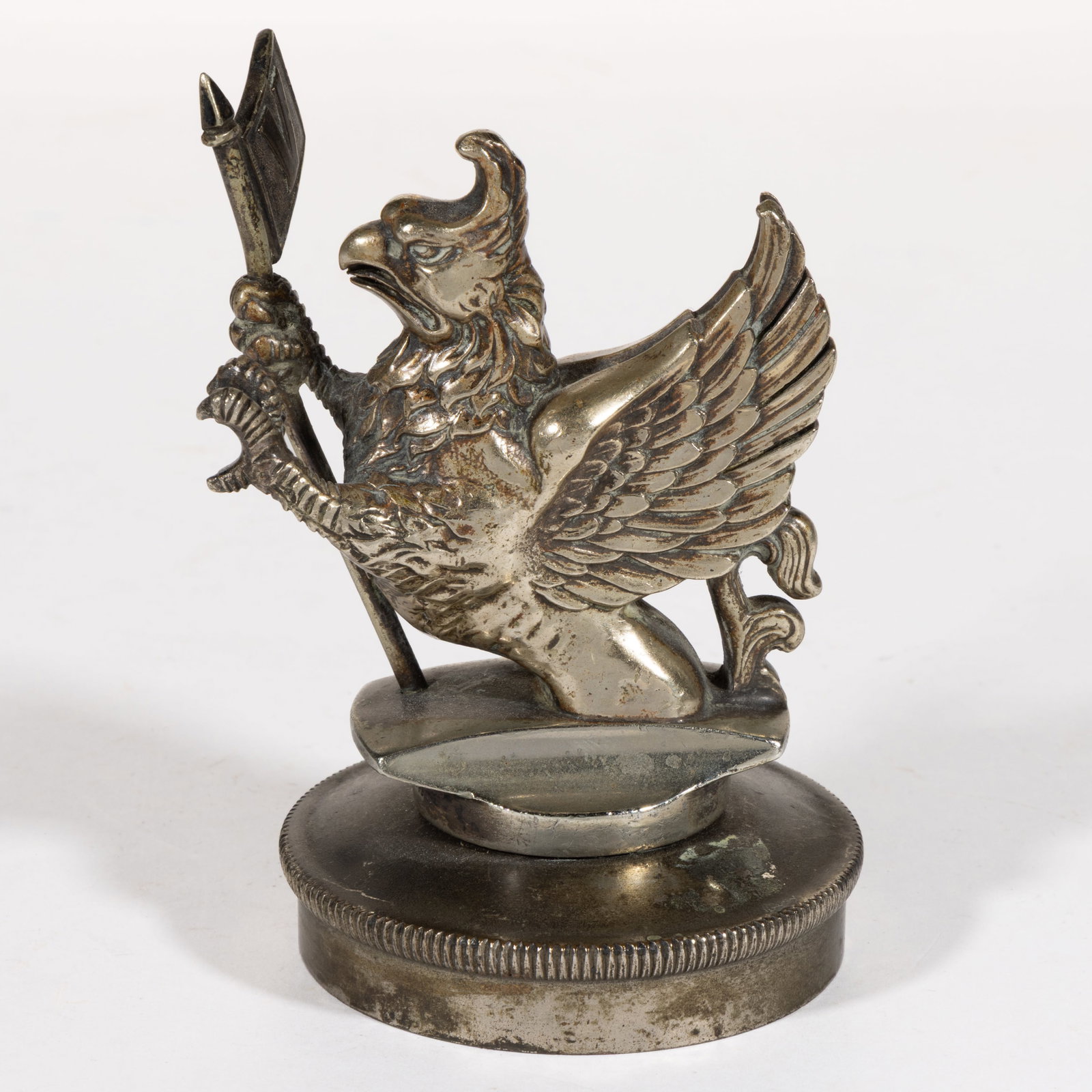 VAUXHALL "WYVEN" AUTOMOBILE MASCOT / HOOD / RADIATOR ORNAMENT (1 of 4)