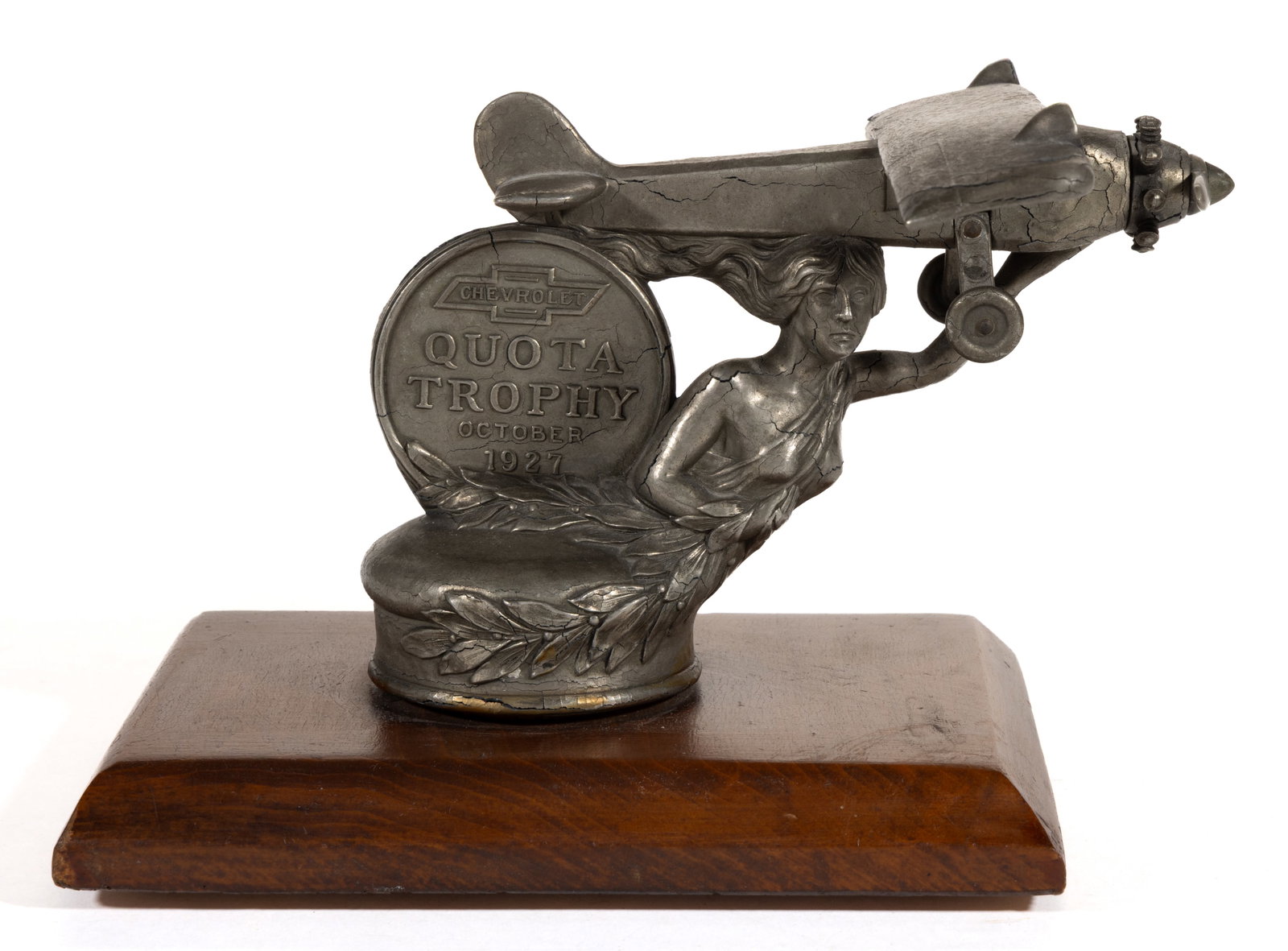 CHEVROLET QUOTA TROPHY AUTOMOBILE MASCOT / HOOD / RADIATOR ORNAMENT (1 of 5)