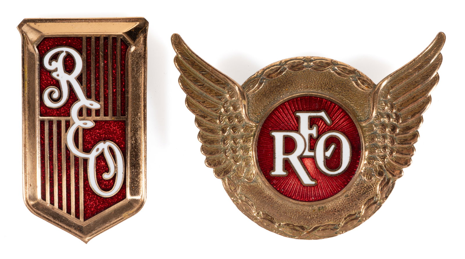 REO MOTOR CAR CO. FLYING CLOUD AUTOMOBILE / CAR / VEHICLE RADIATOR EMBLEMS, LOT OF TWO (1 of 2)