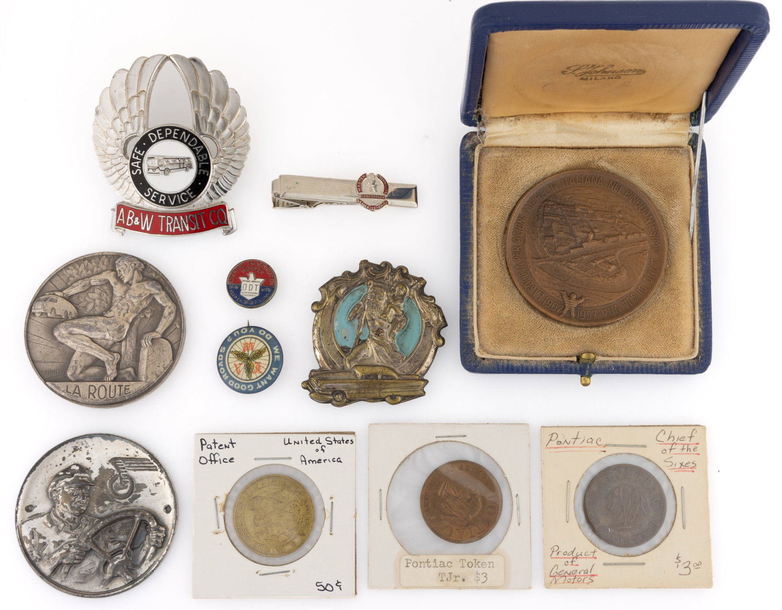 ASSORTED AUTOMOBILE MEDALS AND RELATED ACCESSORIES, LOT OF 11 (1 of 2)