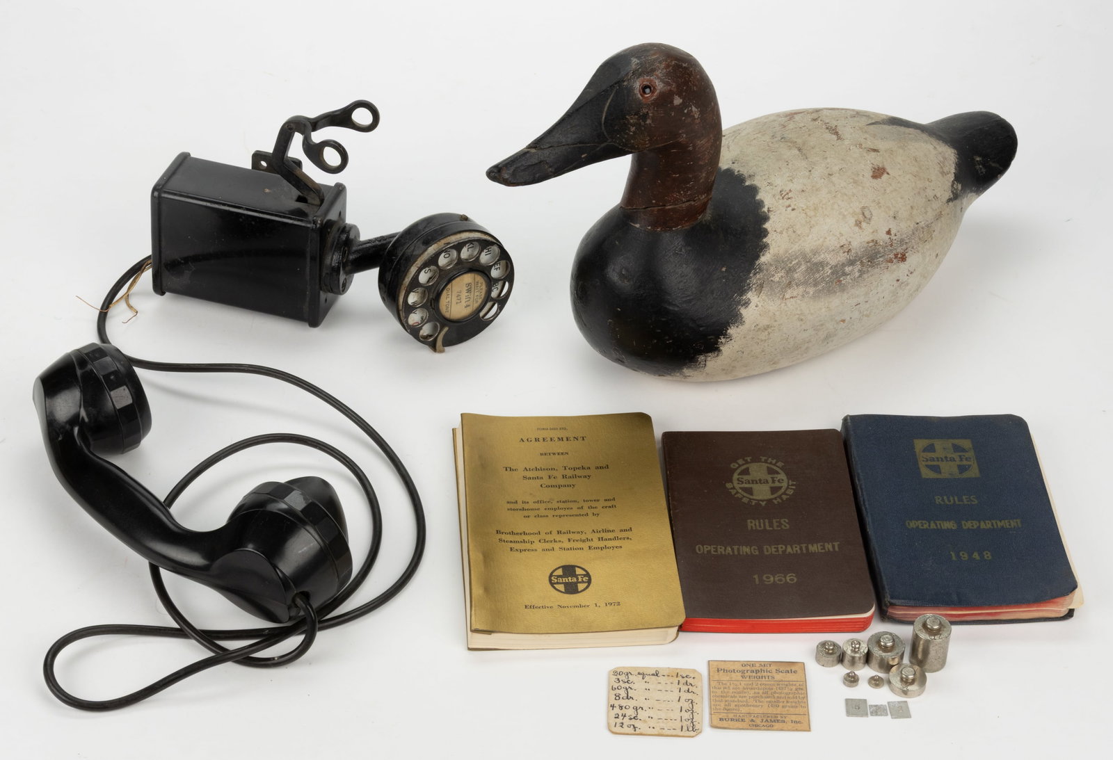 ASSORTED DOMESTIC AND OTHER ARTICLES, LOT OF SIX (1 of 1)