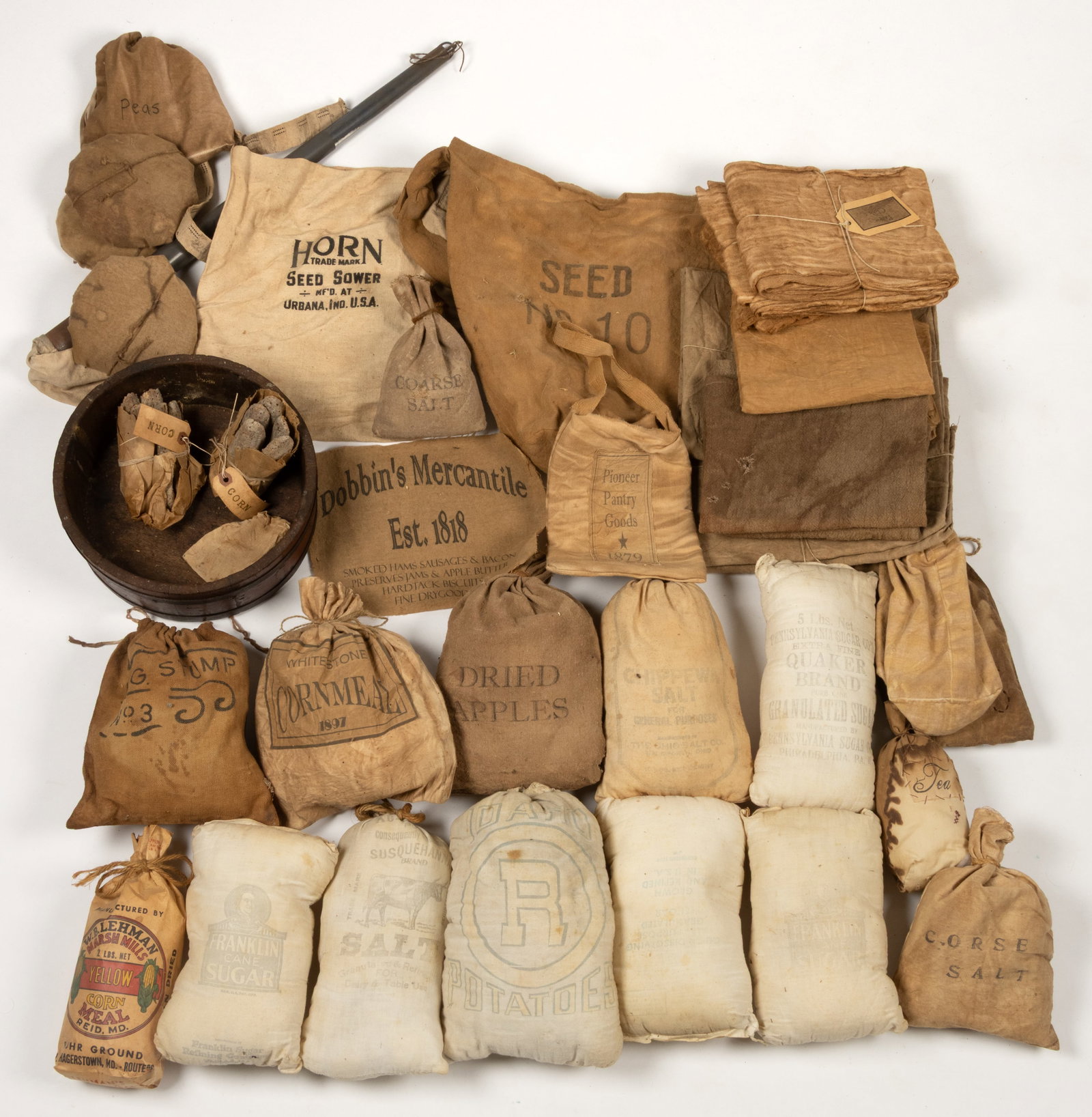 ASSORTED COUNTRY STORE / ADVERTISING CLOTH FOOD BAGS AND RELATED, UNCOUNTED LOT (1 of 1)