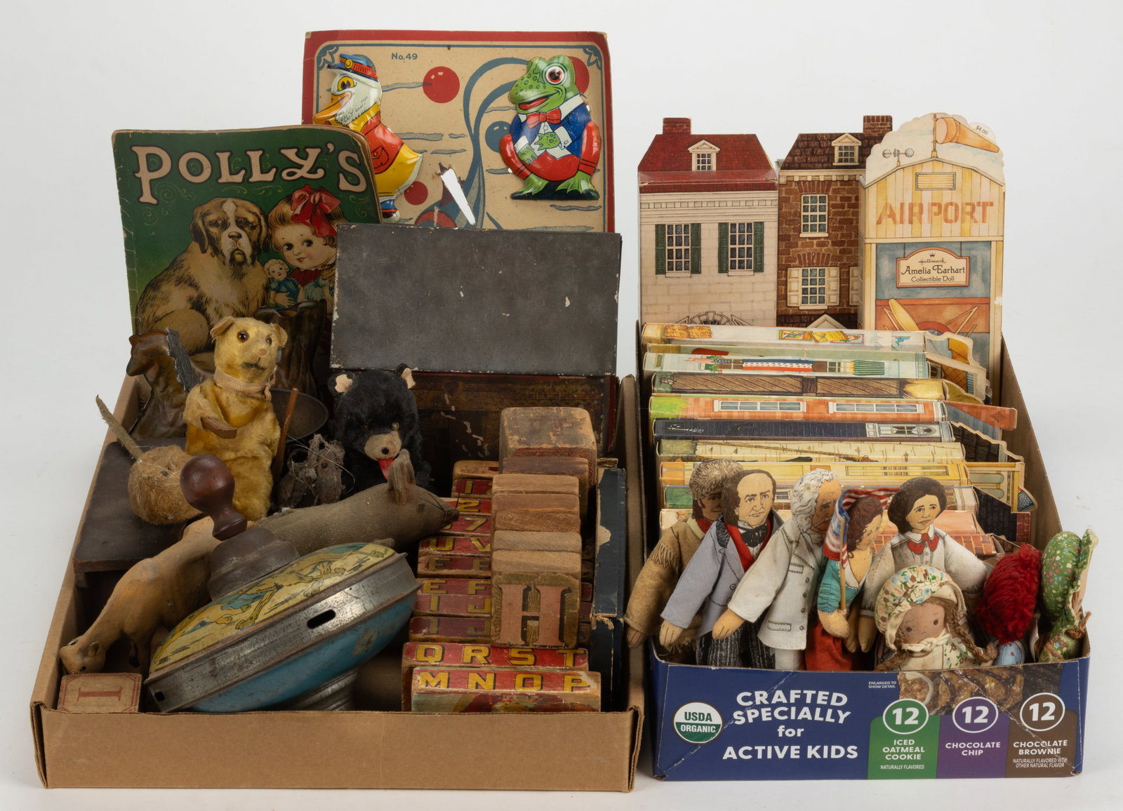 ASSORTED TIN, FABRIC AND WOODEN TOYS, UNCOUNTED LOT (1 of 2)