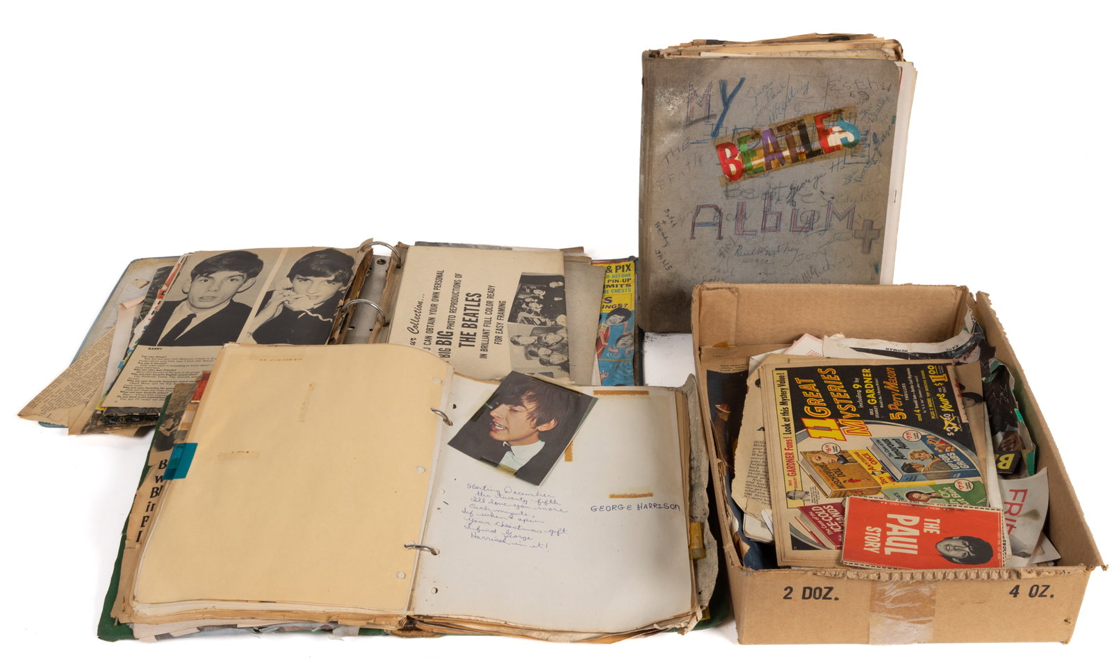 ASSORTED "BEATLES" PAPER EPHEMERA / MEMORABILIA, UNCOUNTED LOT: ASSORTED "BEATLES" PAPER EPHEMERA / MEMORABILIA, UNCOUNTED LOT, includes three scrapbook albums of Patsy Horn, each includes numerous newspaper clippings, magazine covers, articles; grouping