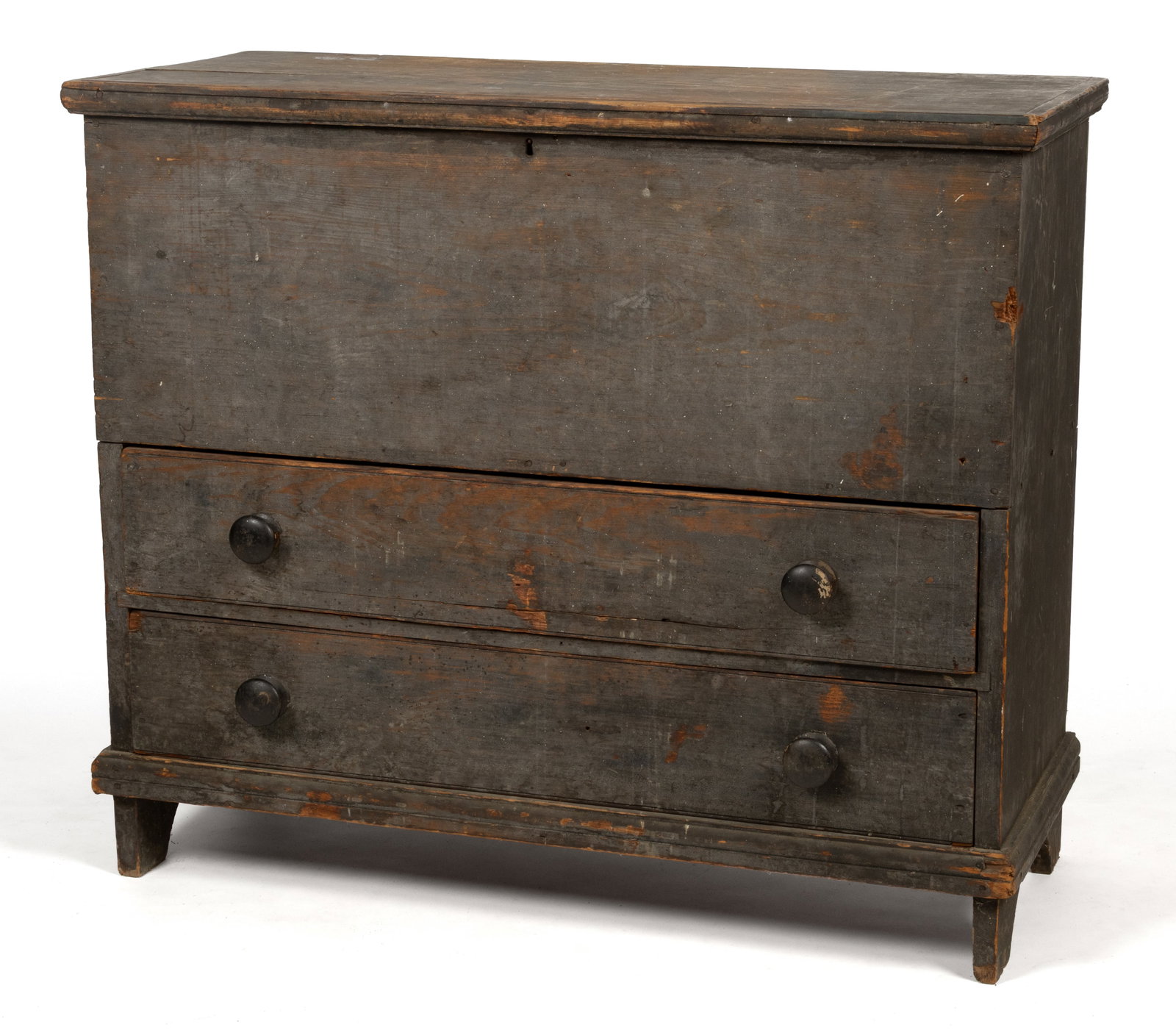 NEW YORK OR NEW ENGLAND PAINTED PINE MULE CHEST (1 of 8)