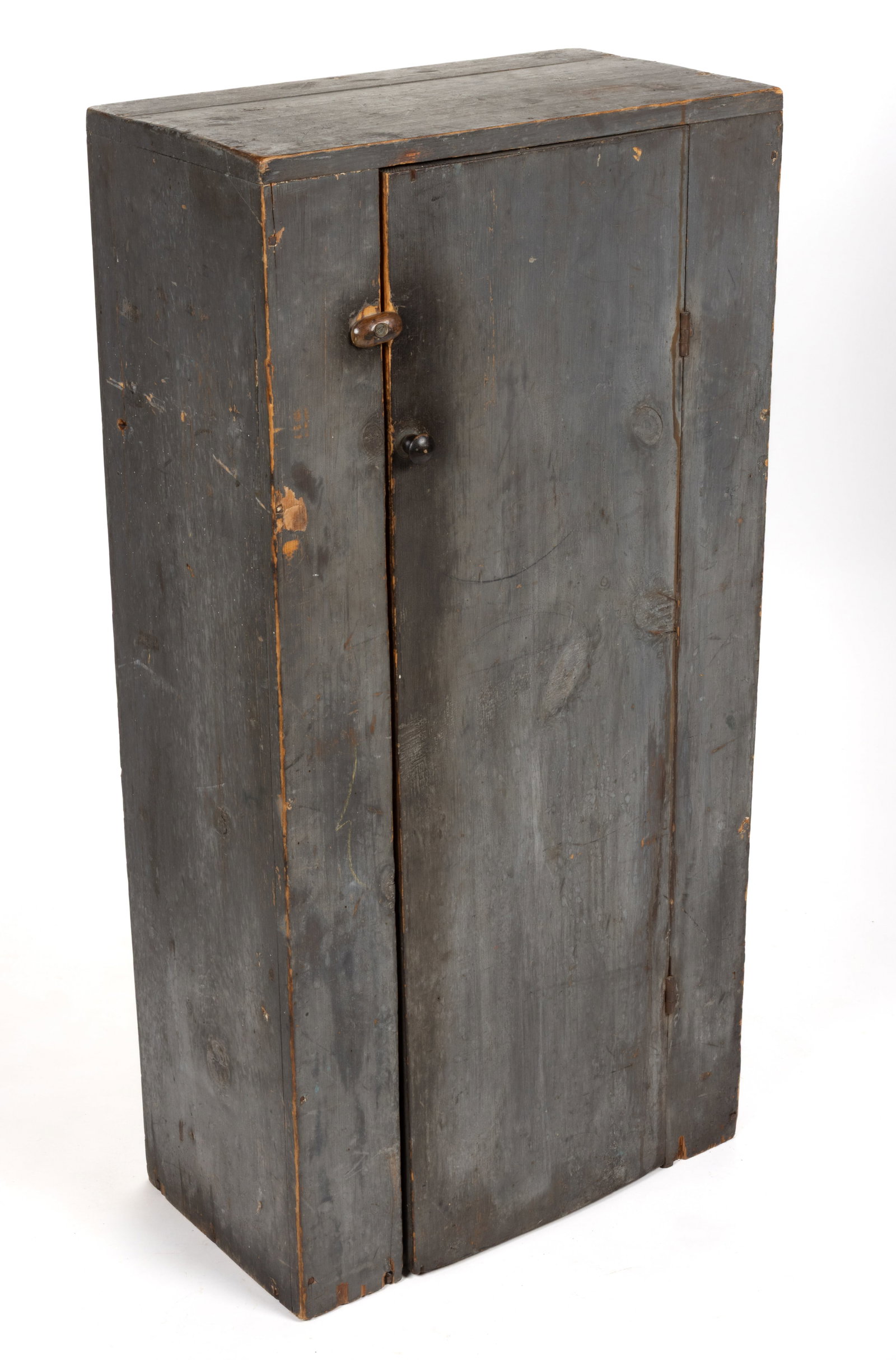 NEW ENGLAND PAINTED PINE DIMINUTIVE CUPBOARD: NEW ENGLAND PAINTED PINE DIMINUTIVE CUPBOARD, nailed construction, the single full-length door conceals three fixed shelves. Retains an early likely-original turnbuckle and knob, and an early painted 