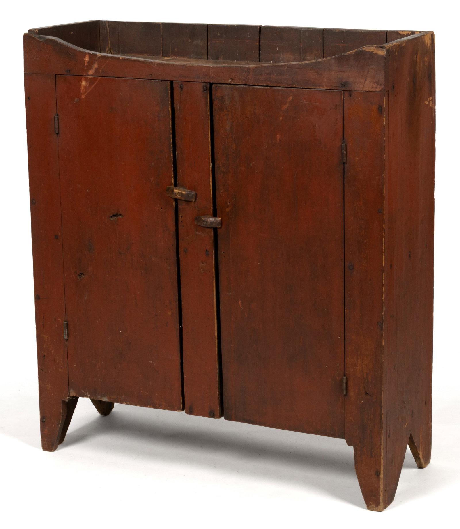 DIMINUTIVE AMERICAN PAINTED POPLAR JELLY CUPBOARD: DIMINUTIVE AMERICAN PAINTED POPLAR JELLY CUPBOARD, featuring shallow well at top over two hinged plank doors concealing single fixed shelf, all flanked by solid ends terminating in bootjack cut-out