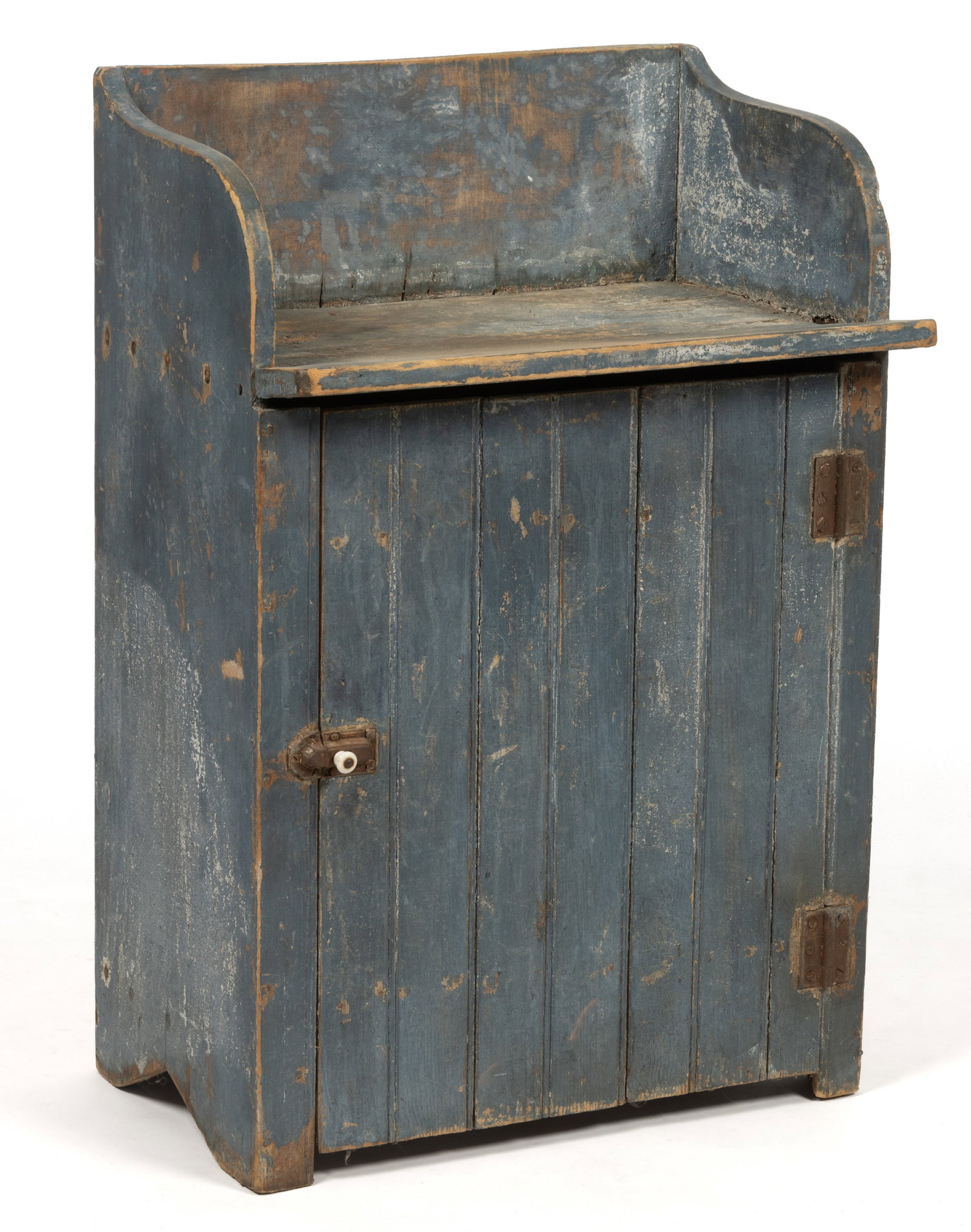 AMERICAN PAINTED POPLAR CHILD'S WASH STAND: AMERICAN PAINTED POPLAR CHILD'S WASH STAND, the vernacular form with oversized gallery which extends from the sides and back, single beadboard plank door concealing single fixed shelf, the whole