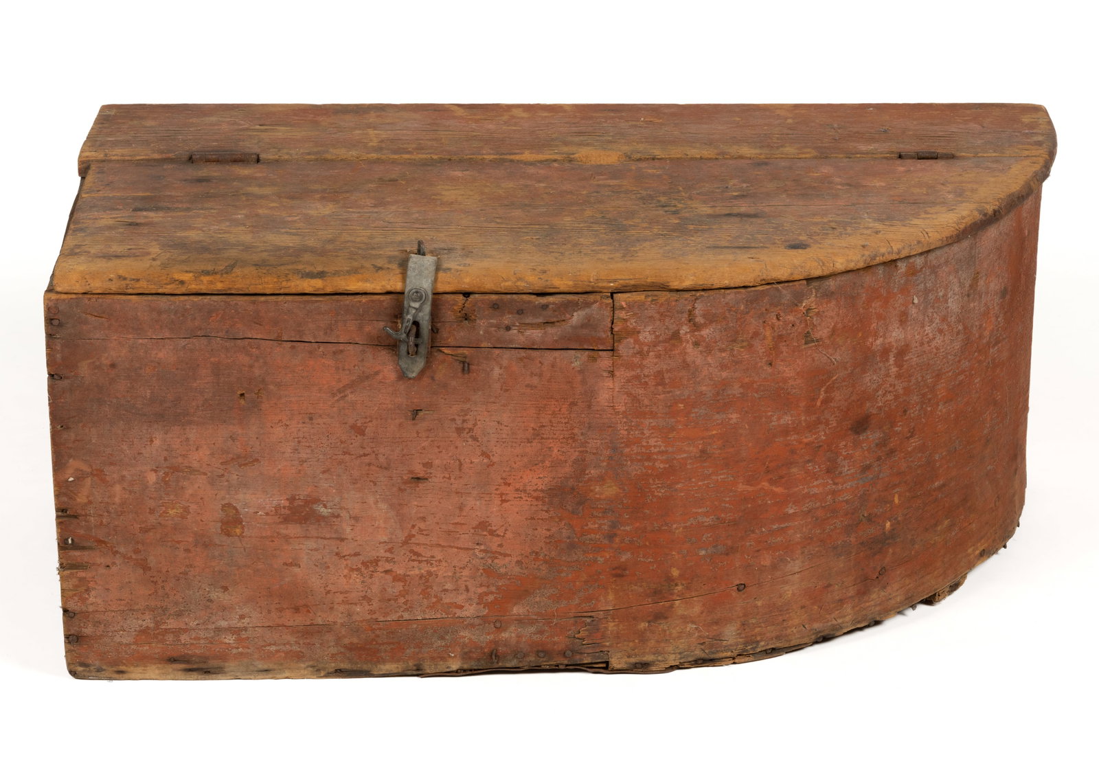 AMERICAN COUNTRY PAINTED PINE STORAGE CHEST: AMERICAN COUNTRY PAINTED PINE STORAGE CHEST, unusual curved form (kerf marks to interior) of nailed construction, with hinged lid and open interior, retaining possibly original metal hasp,