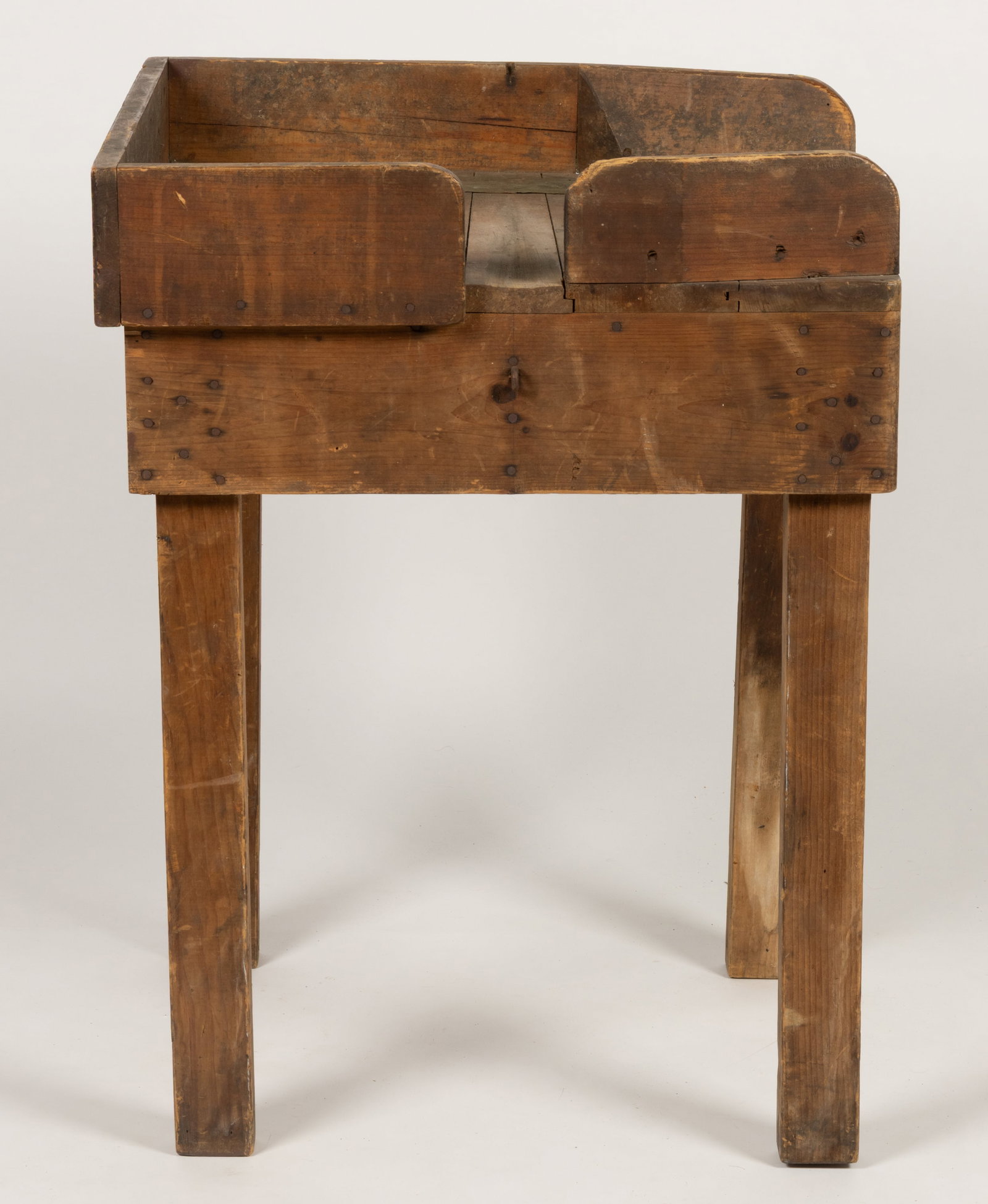 AMERICAN COUNTRY PINE SORTING TABLE - 4
