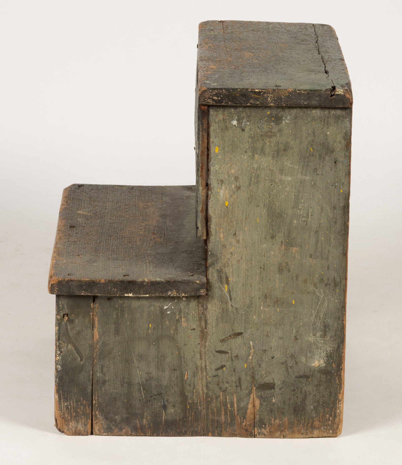 NEW ENGLAND PAINTED PINE STEPS / STEP STOOL - 2