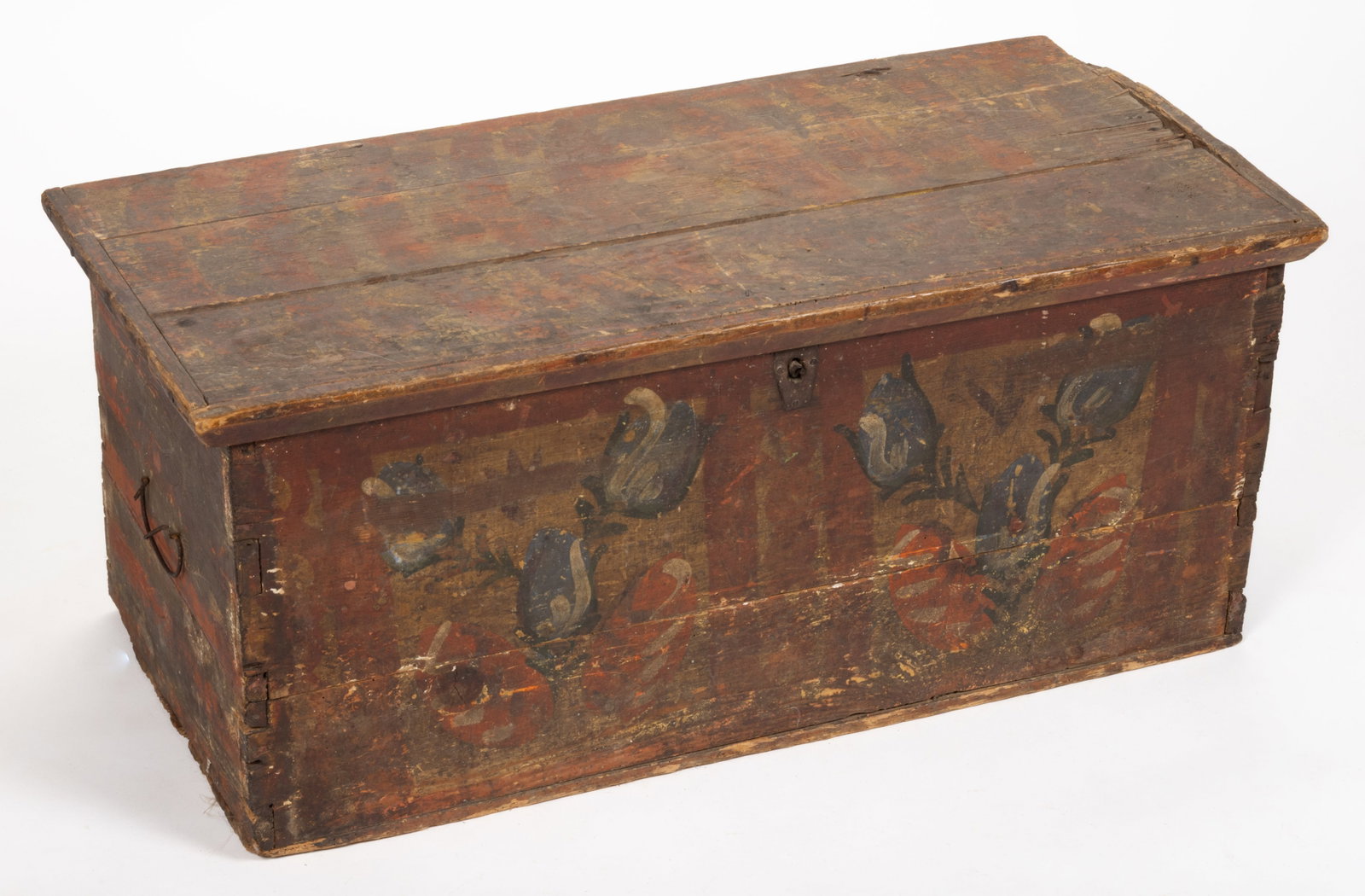 CONTINENTAL PAINT-DECORATED DIMINUTIVE BLANKET CHEST (1 of 8)